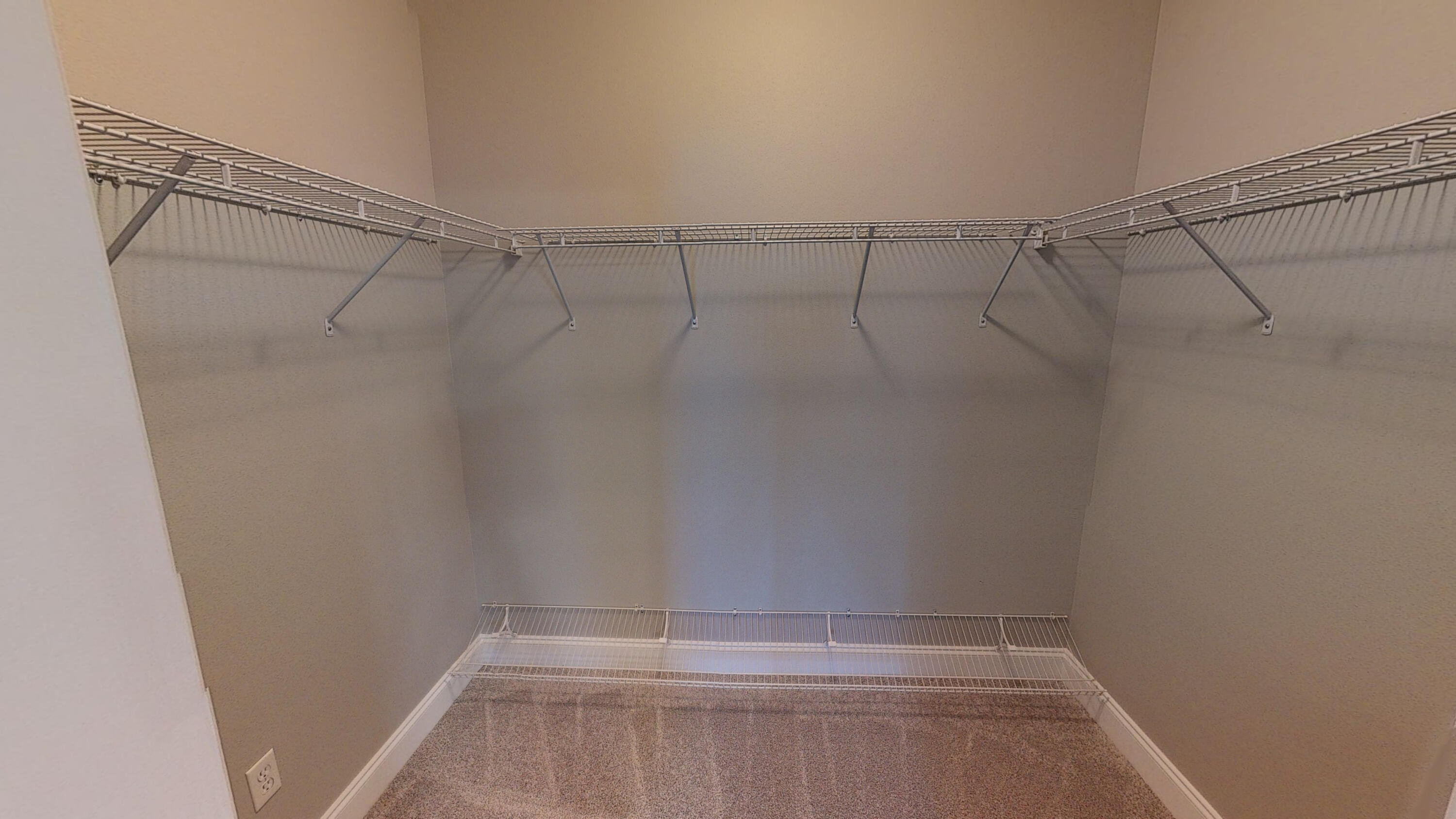 SMUGGLERS COVE - Residential