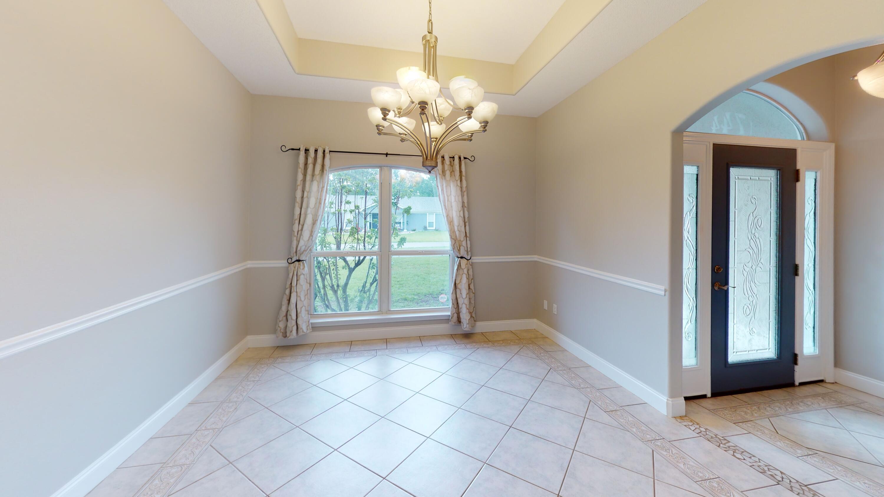 SMUGGLERS COVE - Residential