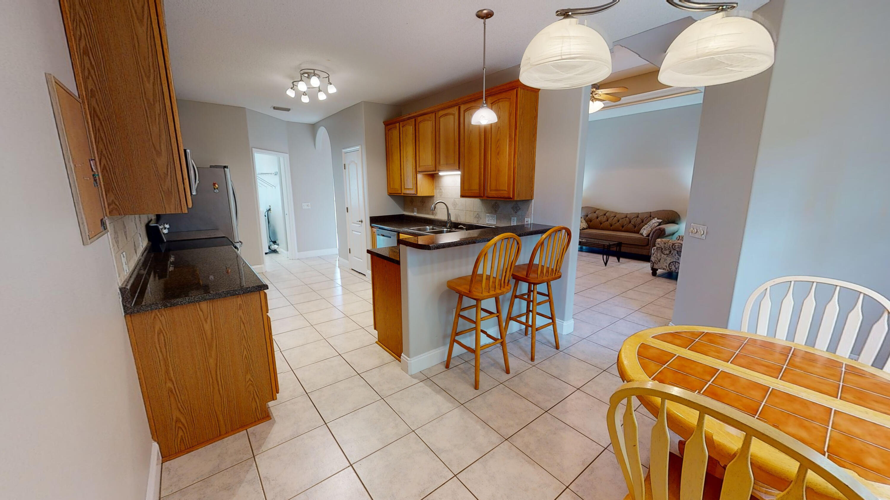 SMUGGLERS COVE - Residential