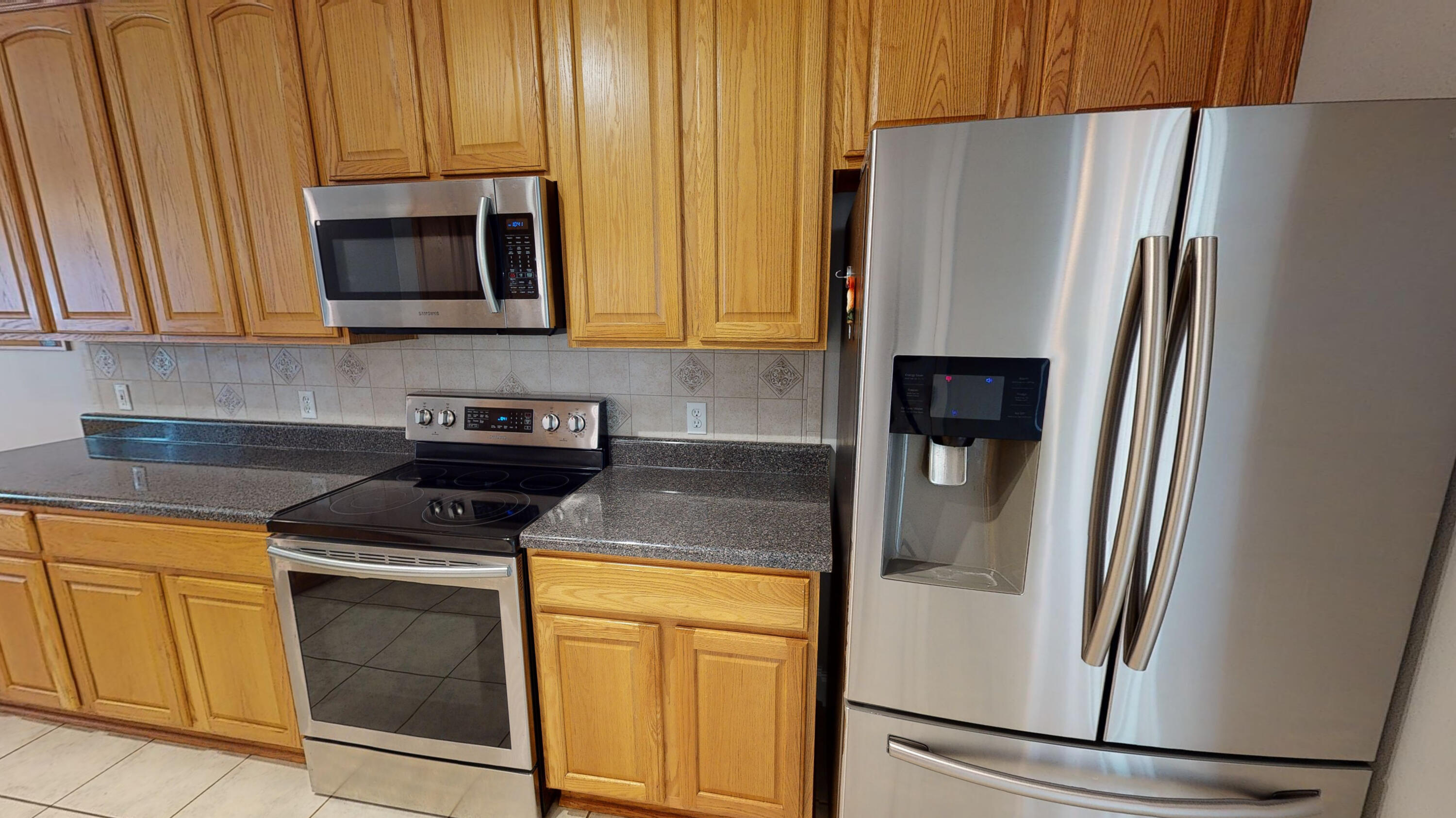 SMUGGLERS COVE - Residential