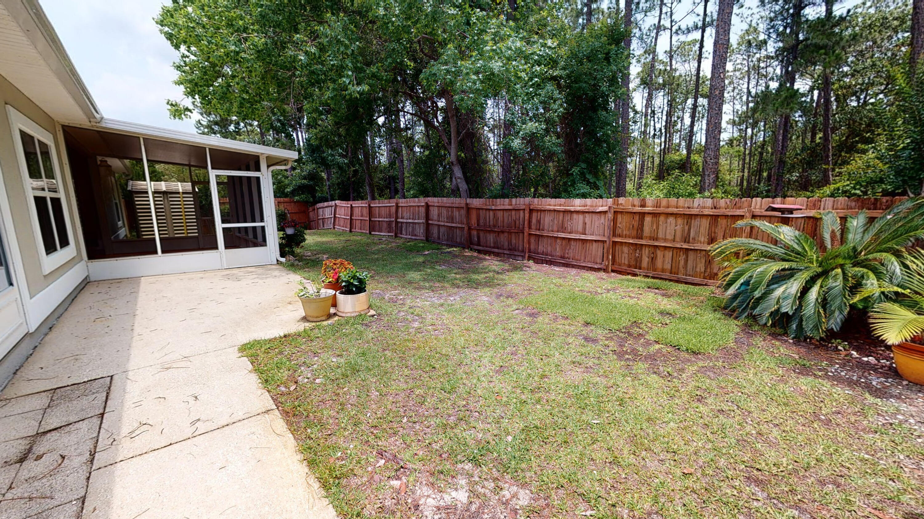 SMUGGLERS COVE - Residential