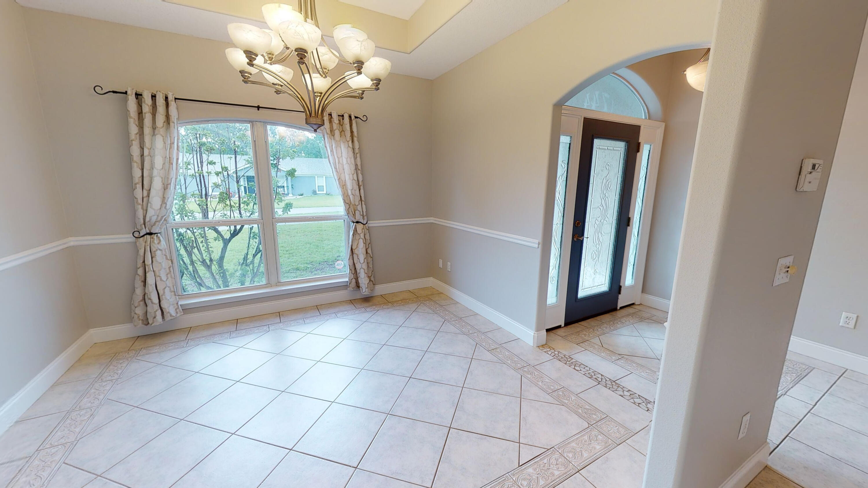 SMUGGLERS COVE - Residential