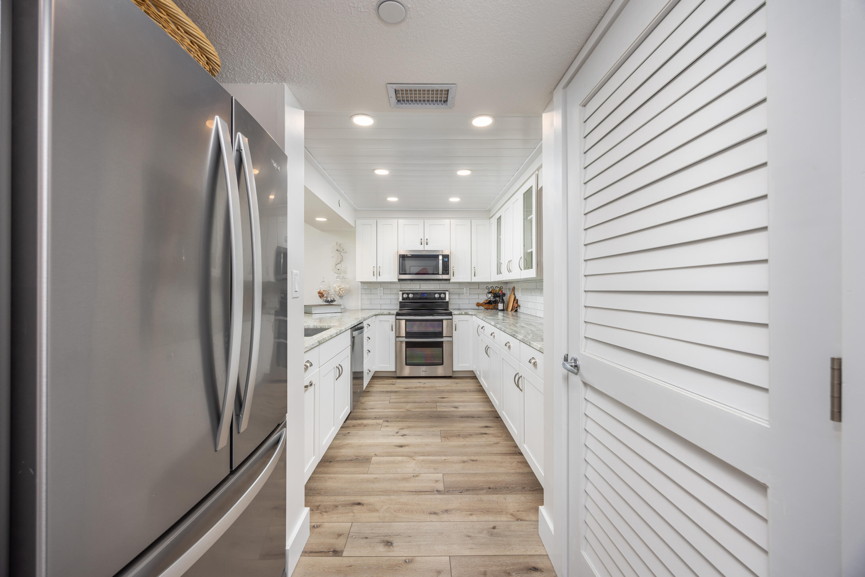 BREAKERS OF FWB PH 1 - Residential