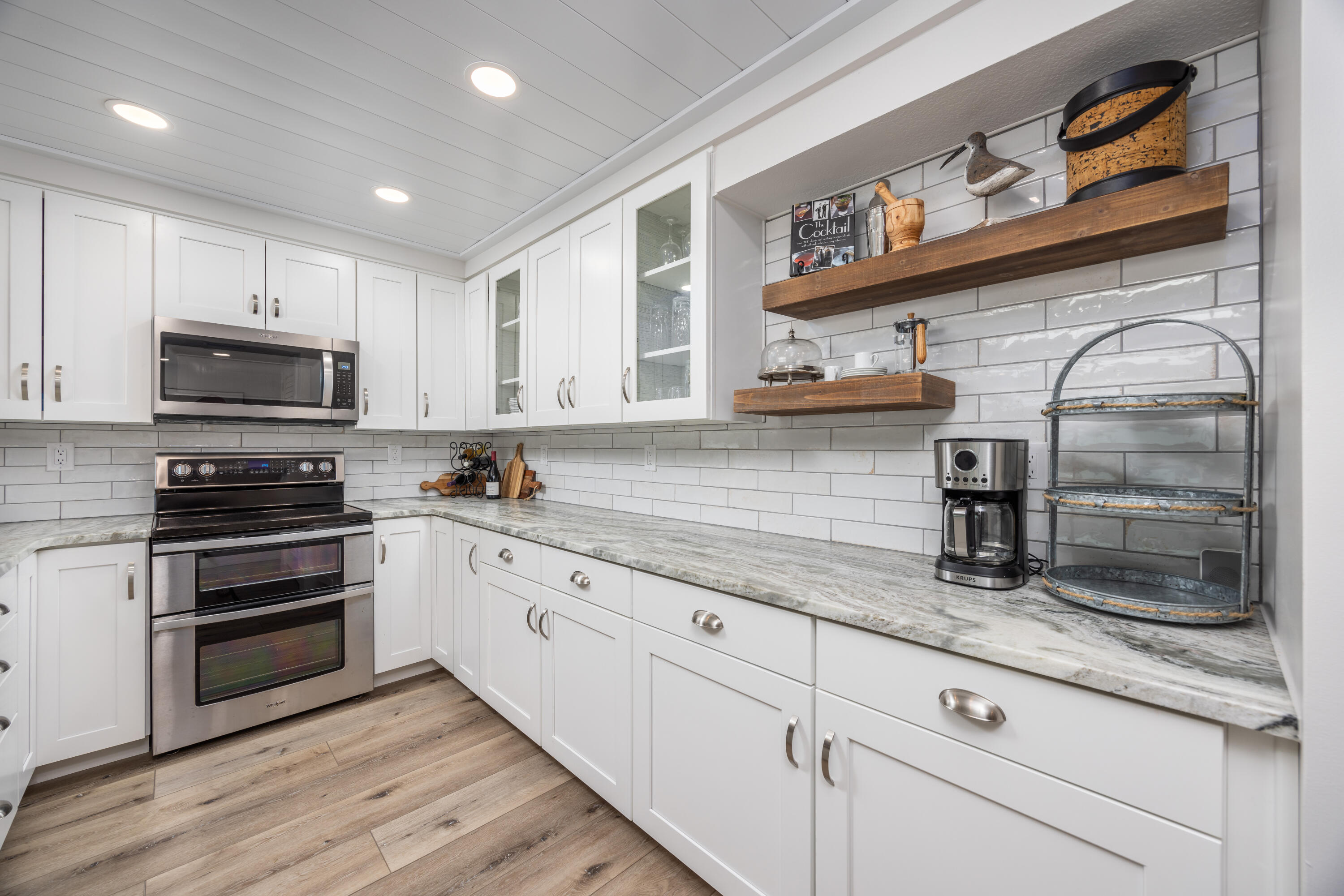 BREAKERS OF FWB PH 1 - Residential