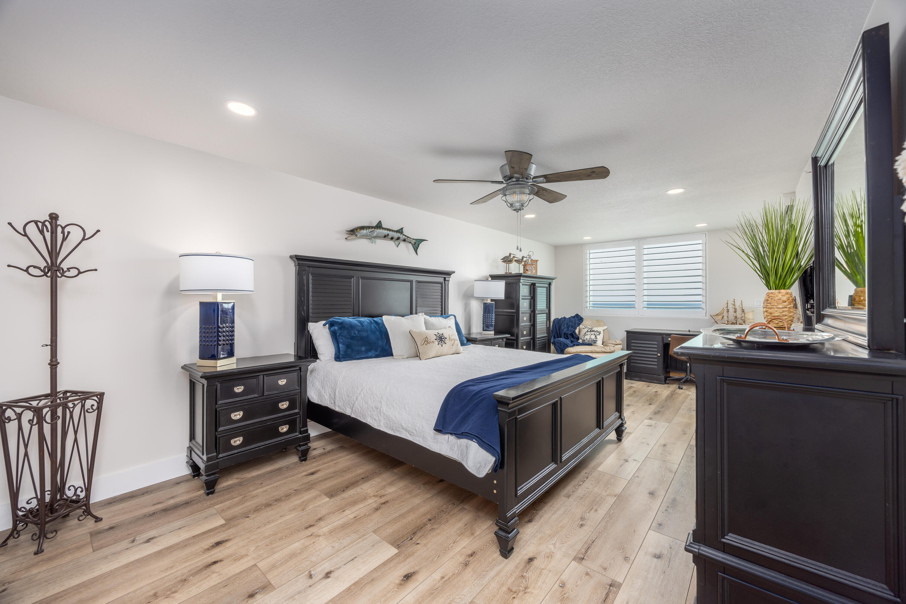 BREAKERS OF FWB PH 1 - Residential