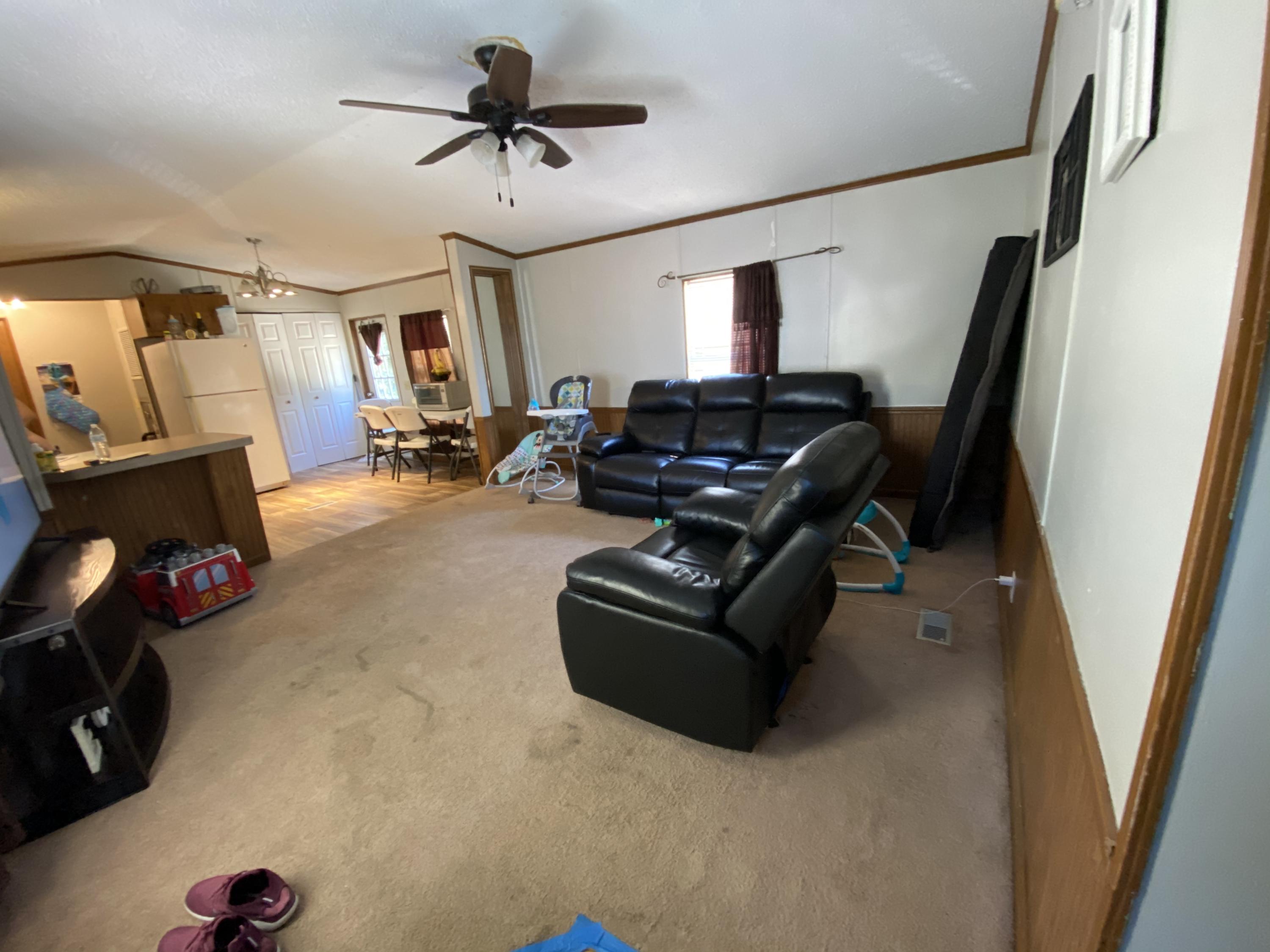 OAKWOOD LAKES ESTATES - Residential