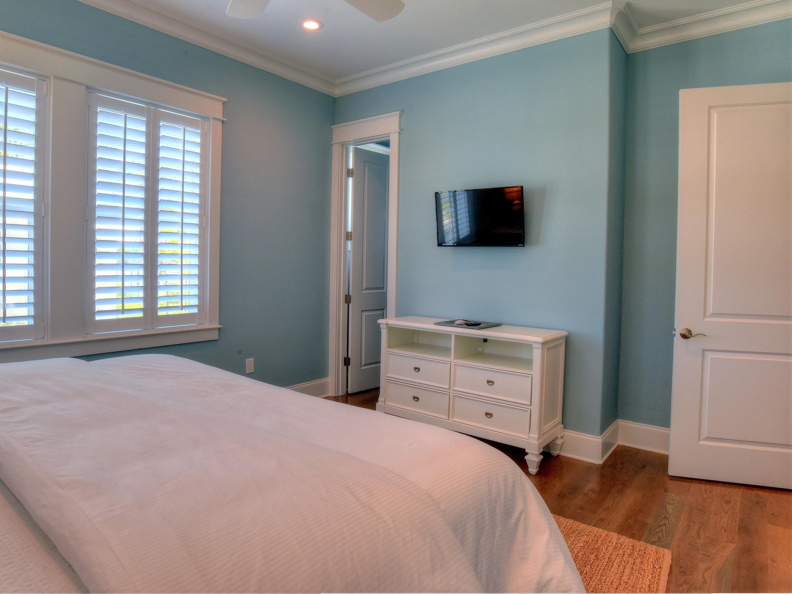 LAKESIDE AT BLUE MOUNTAIN BEACH - Residential