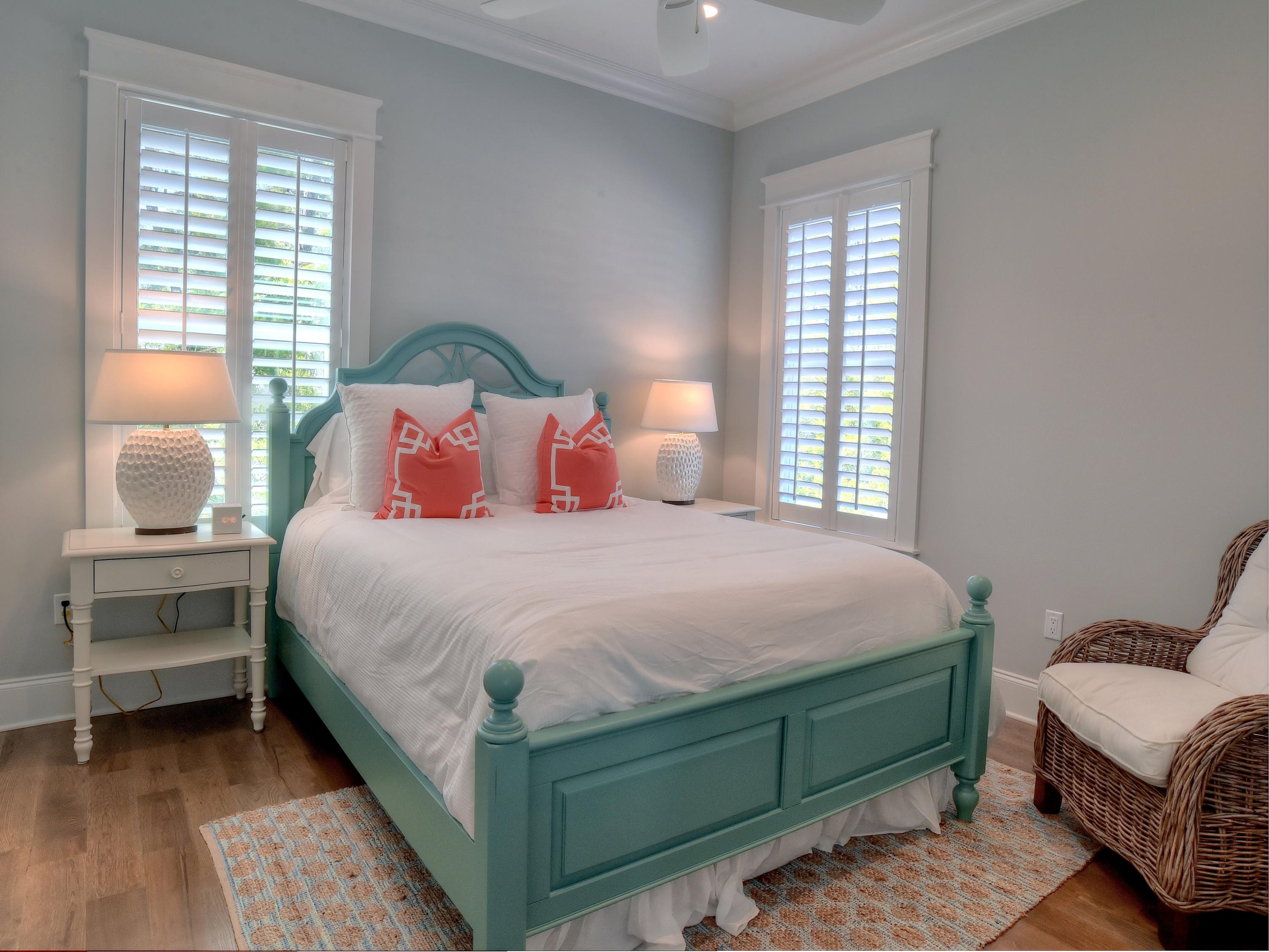 LAKESIDE AT BLUE MOUNTAIN BEACH - Residential