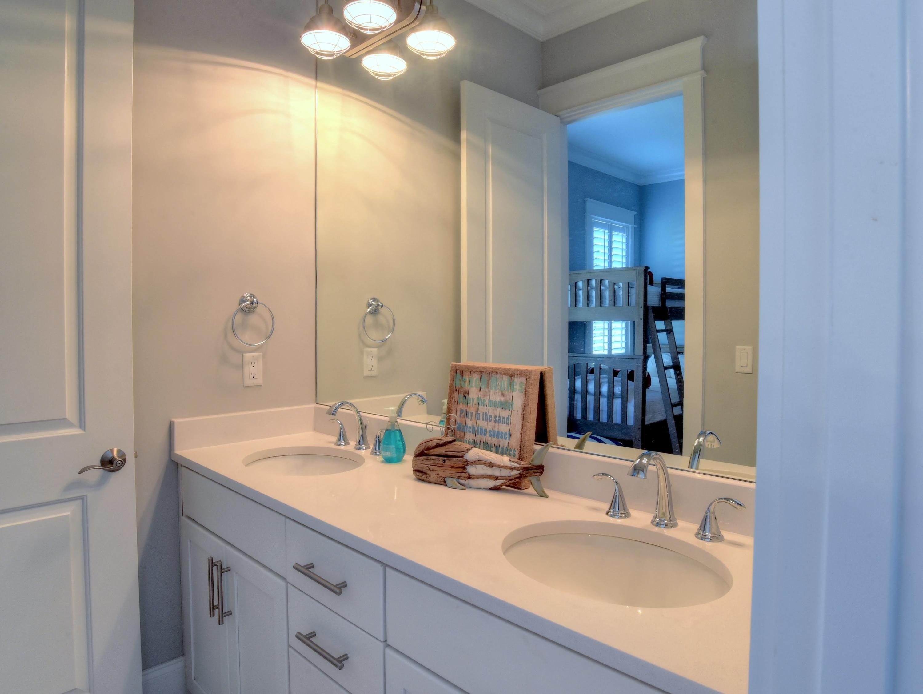 LAKESIDE AT BLUE MOUNTAIN BEACH - Residential