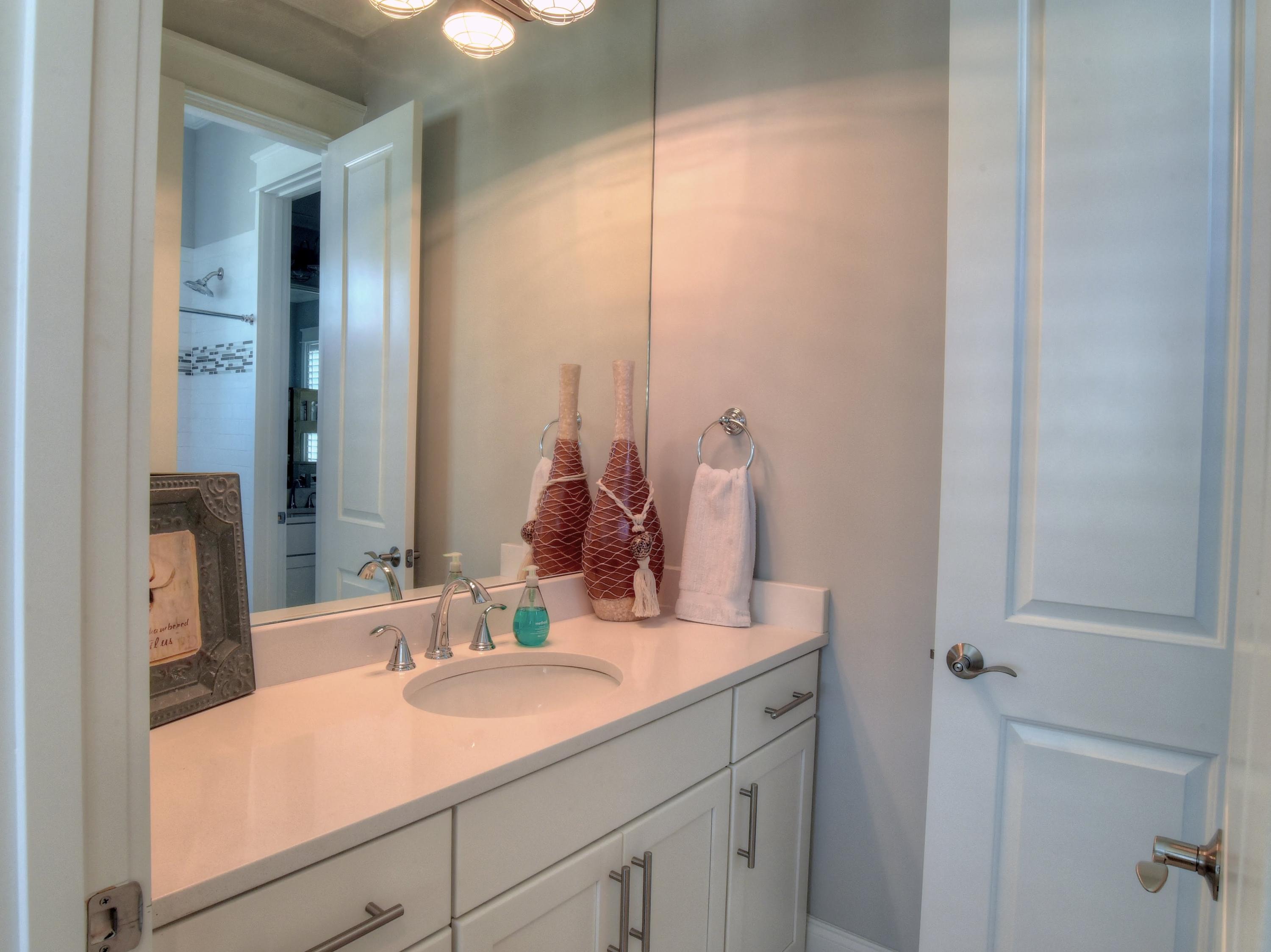 LAKESIDE AT BLUE MOUNTAIN BEACH - Residential