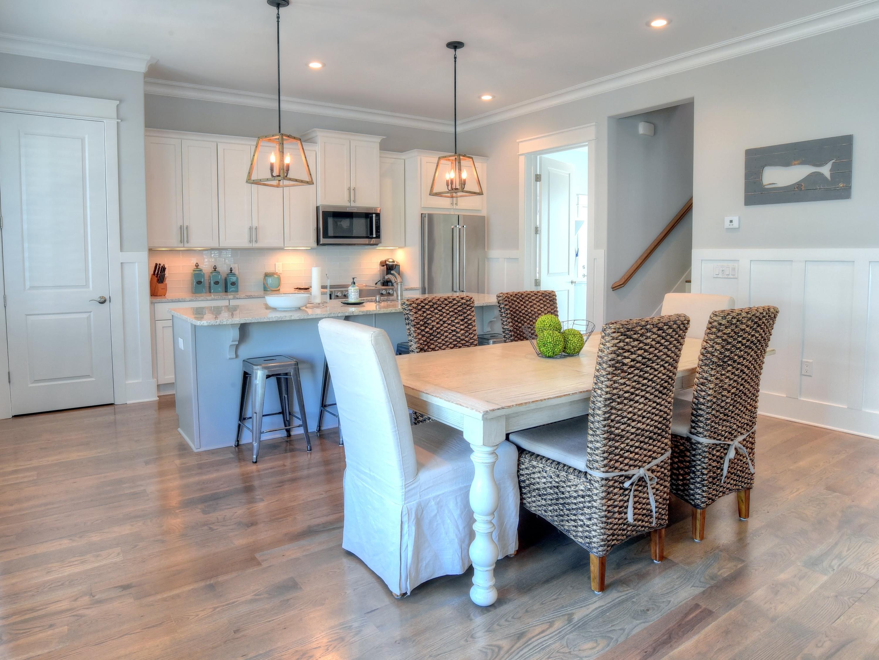 LAKESIDE AT BLUE MOUNTAIN BEACH - Residential