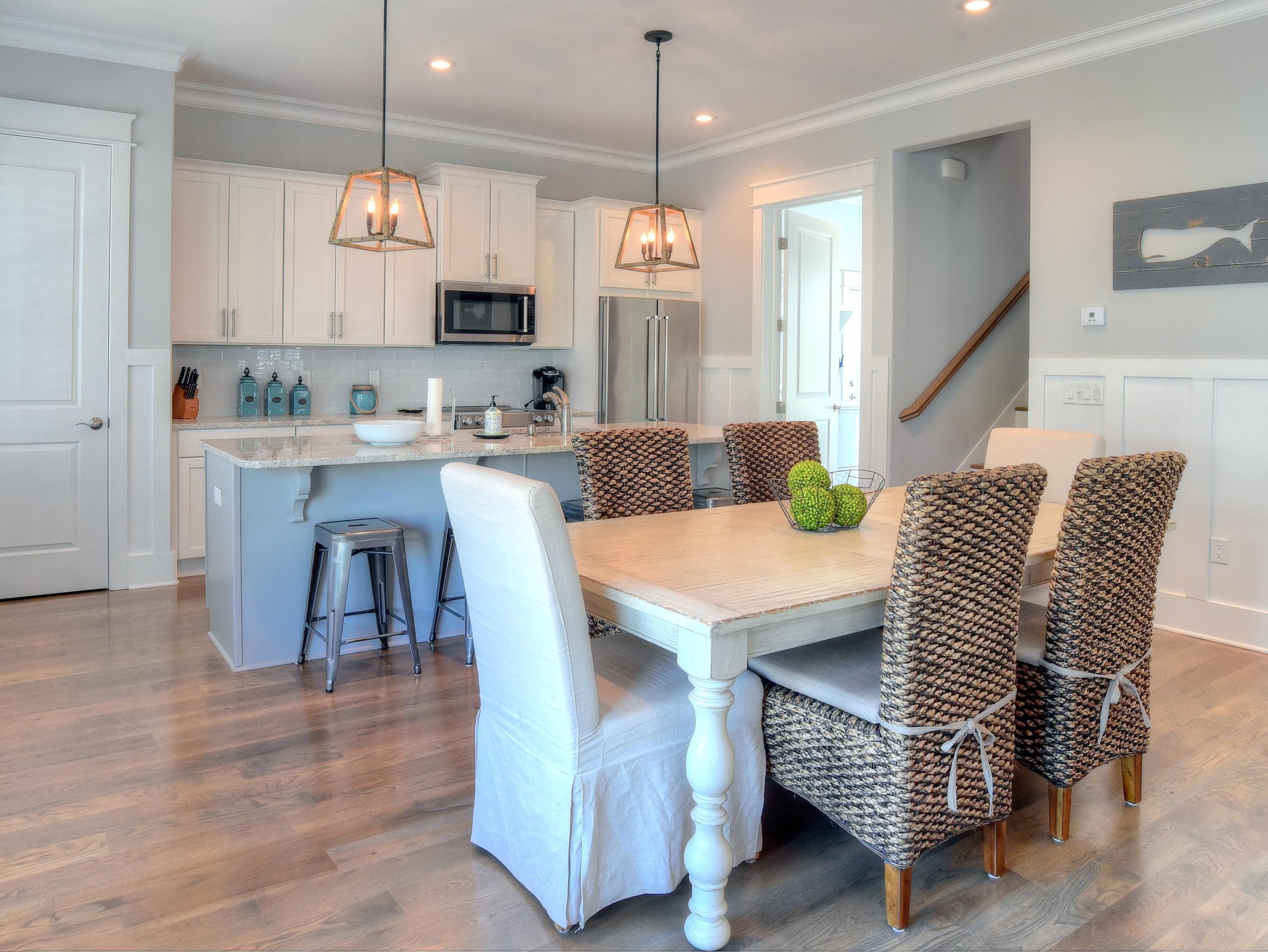 LAKESIDE AT BLUE MOUNTAIN BEACH - Residential