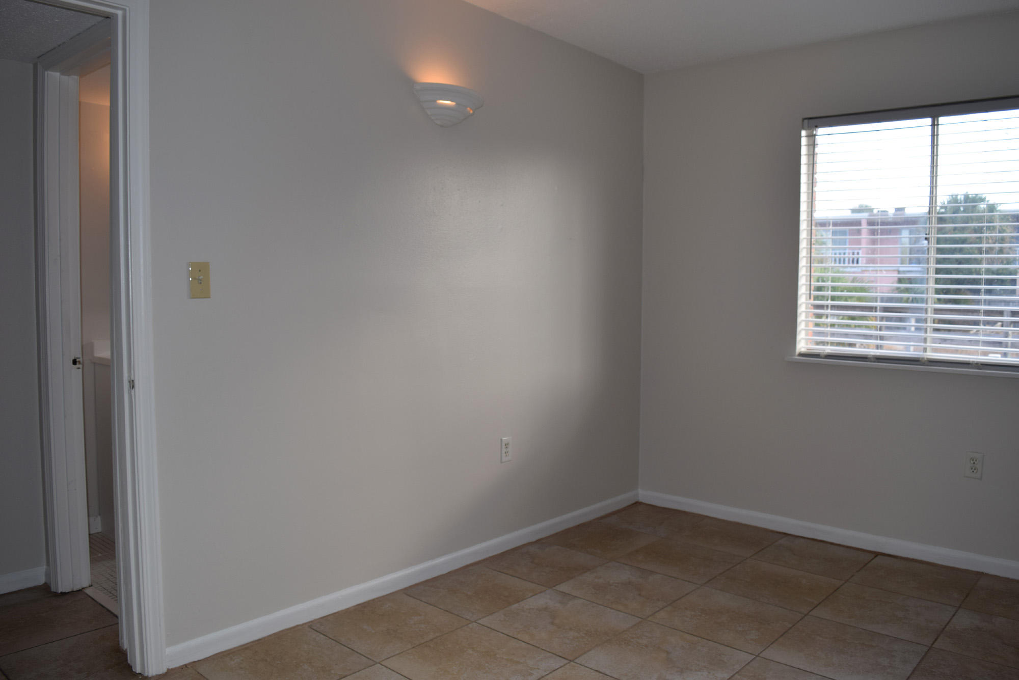 BREAKERS WEST - Residential