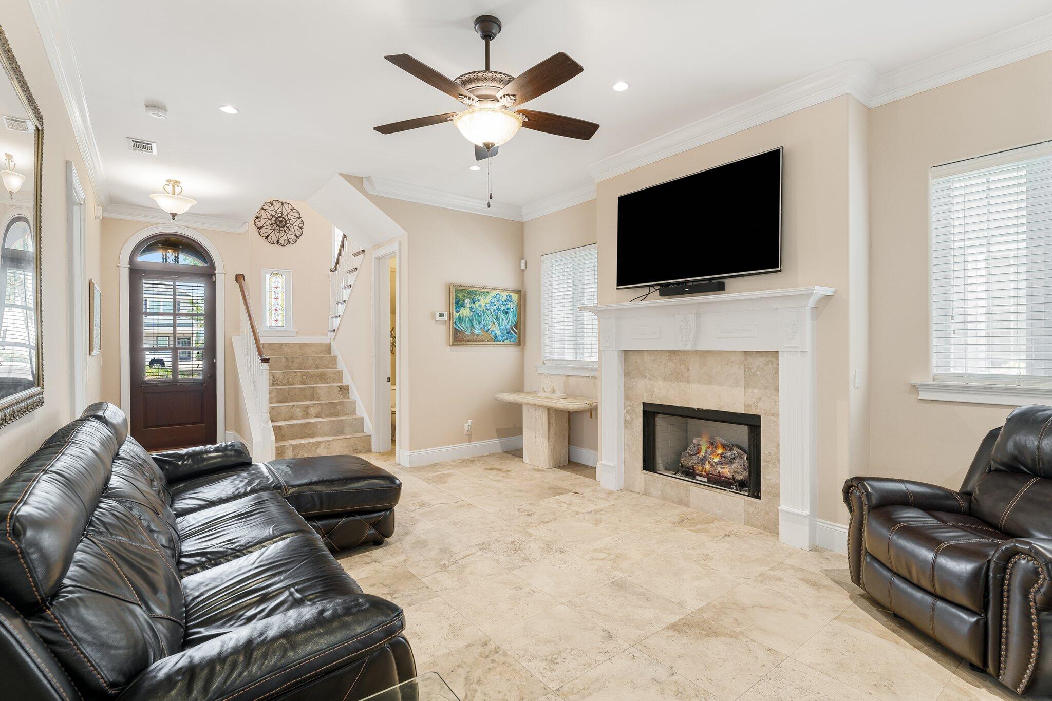 MAGNOLIA BAY CLUB T/H PH 1 - Residential