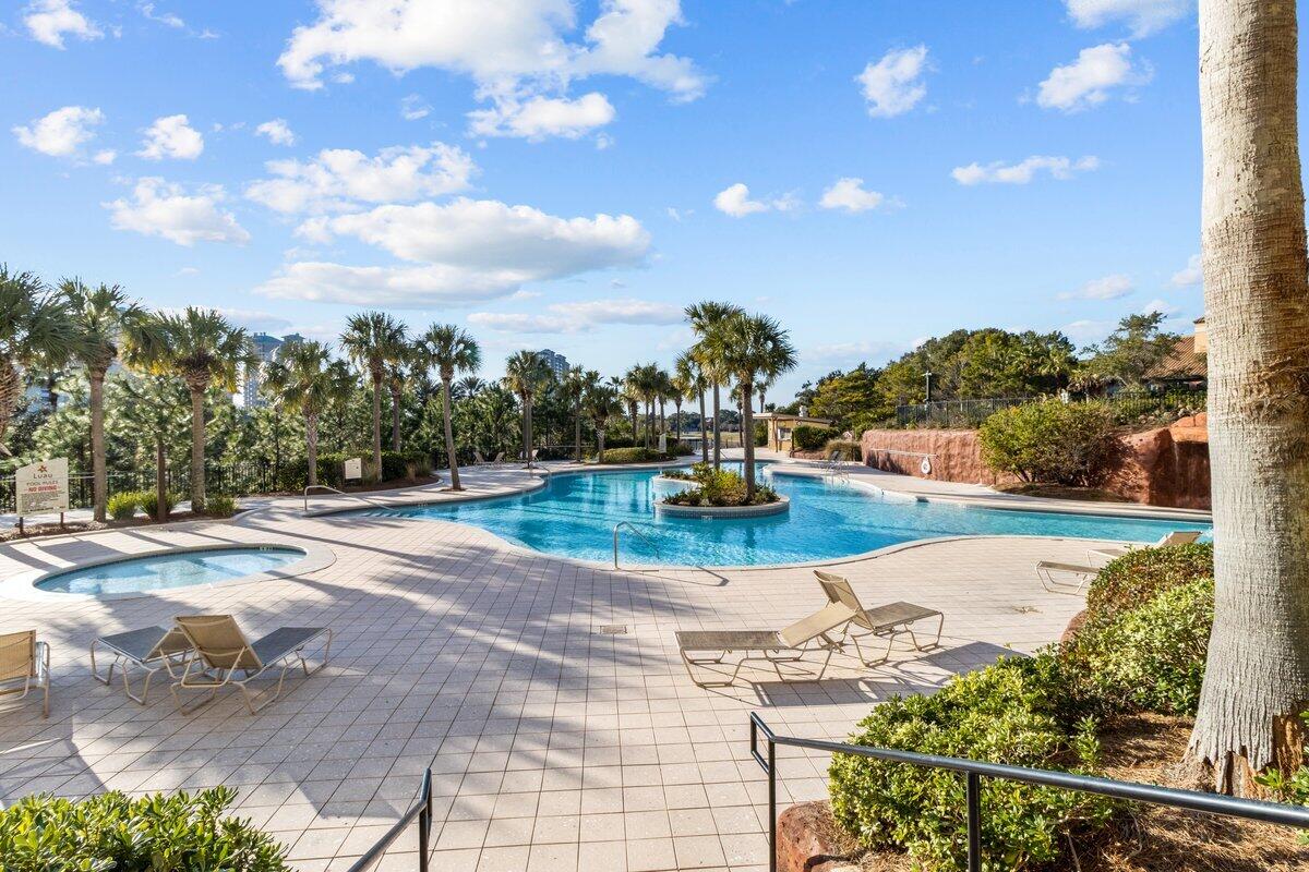 LUAU I - Residential