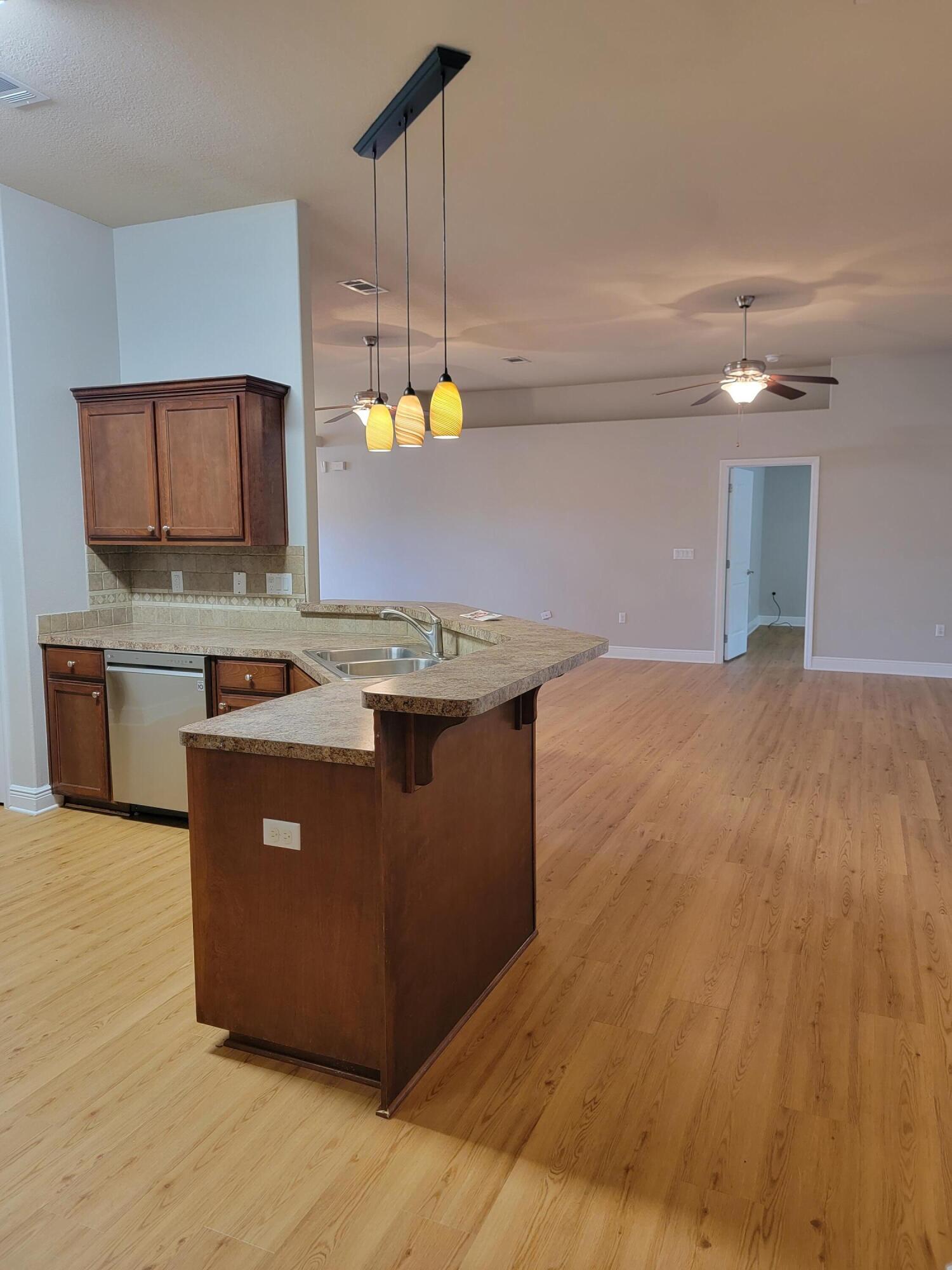 ALICIA PLACE - Residential Lease