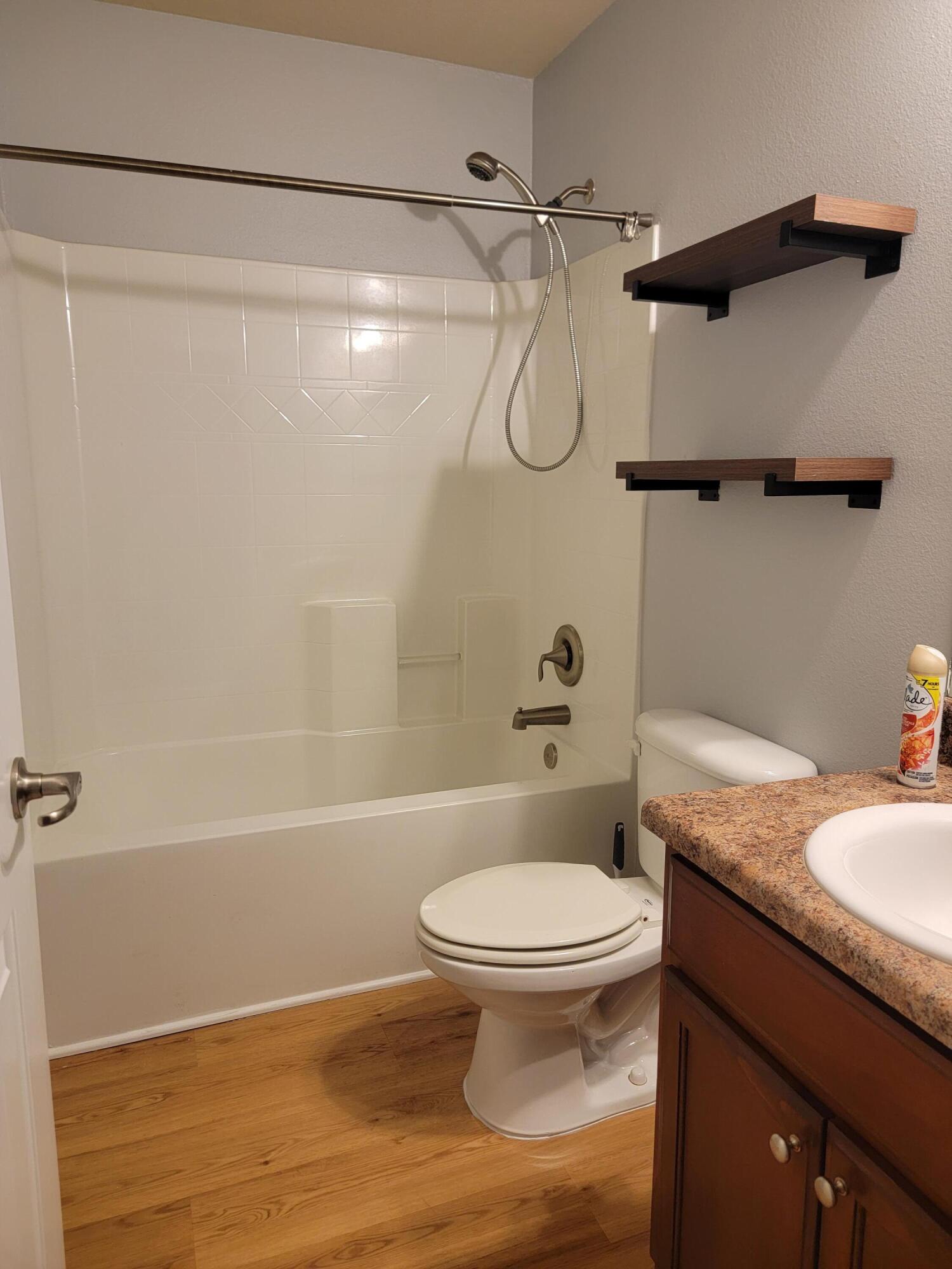 ALICIA PLACE - Residential Lease