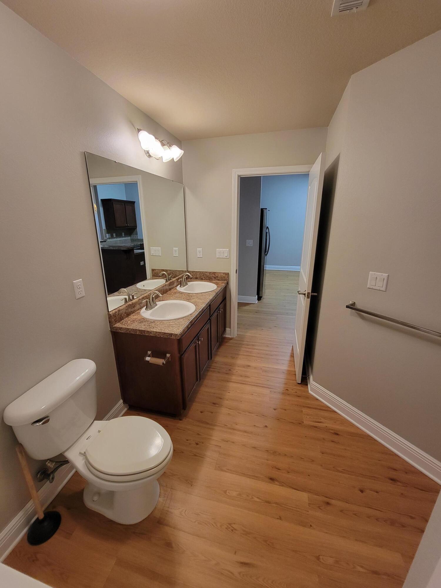 ALICIA PLACE - Residential Lease