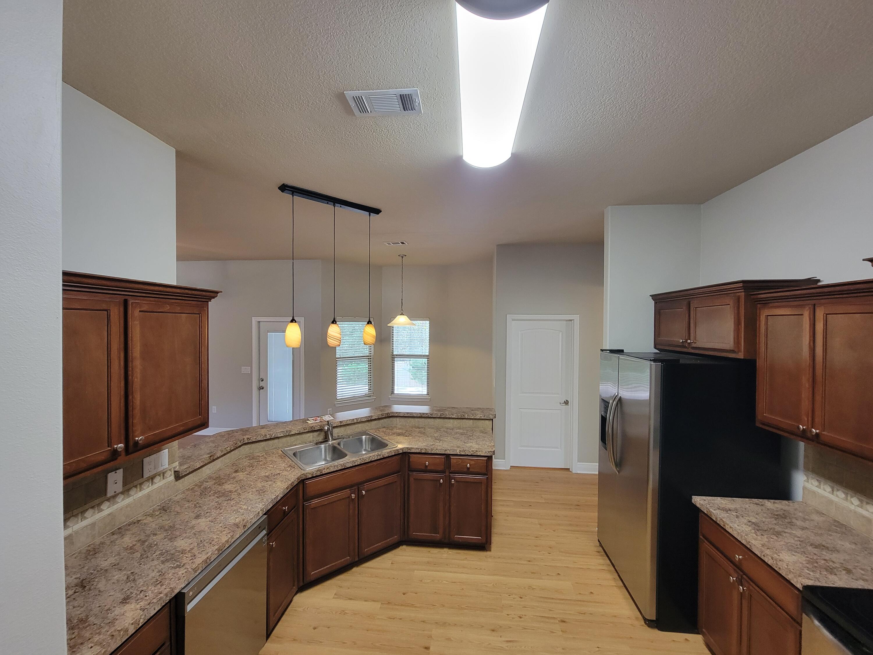 ALICIA PLACE - Residential Lease