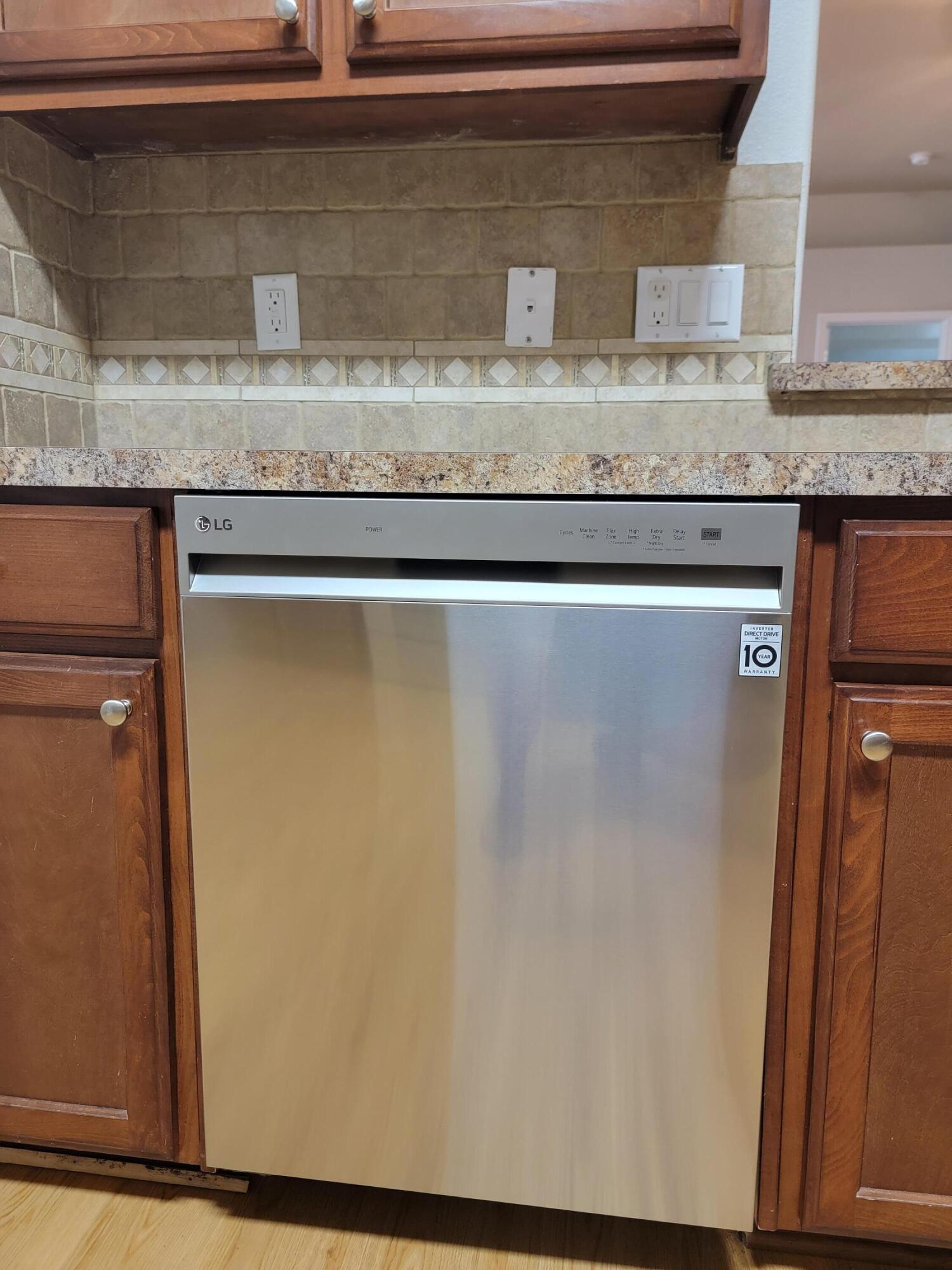 ALICIA PLACE - Residential Lease