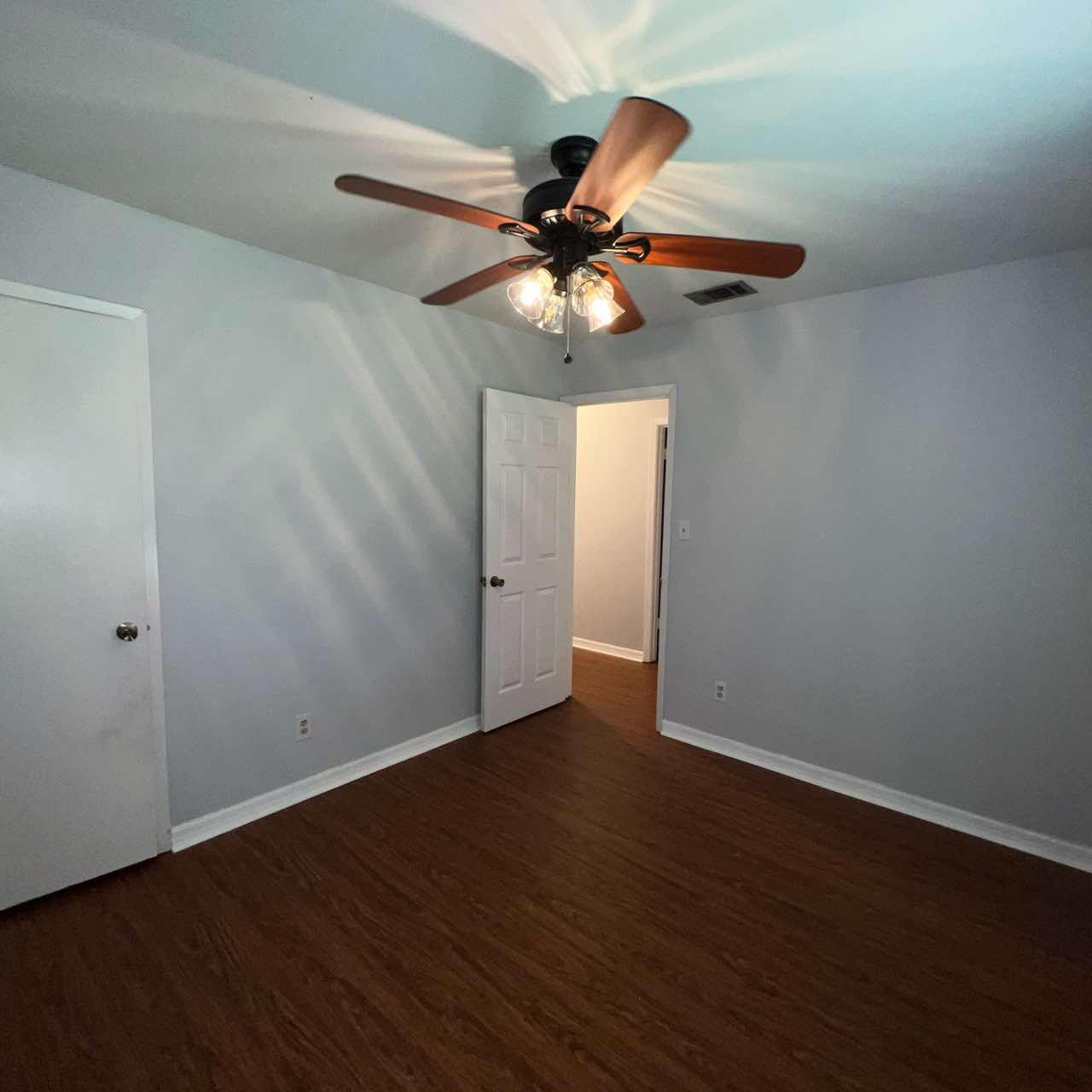 YORKTOWN AT WILLOW BEND - Residential Lease