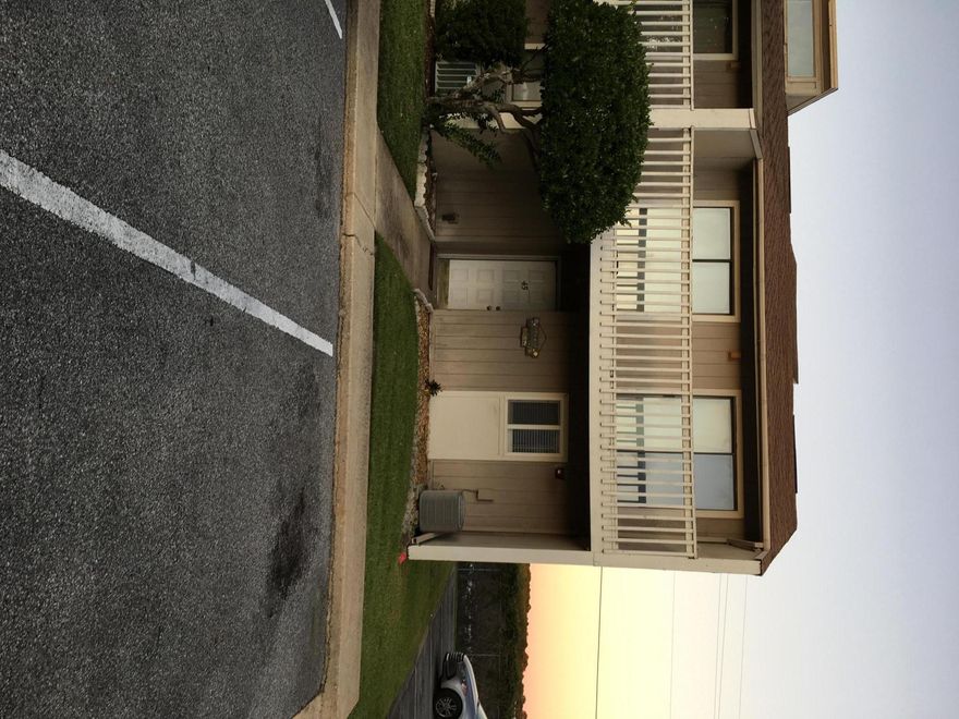 INCREDIBLE SHORT SALE INVESTMENT OPPORTUNITY. 3 bedroom, 2 and 1/2 bathroom END UNIT townhome located in Destin, FL. Buyer to verify all measurements. Property is being sold AS-IS.