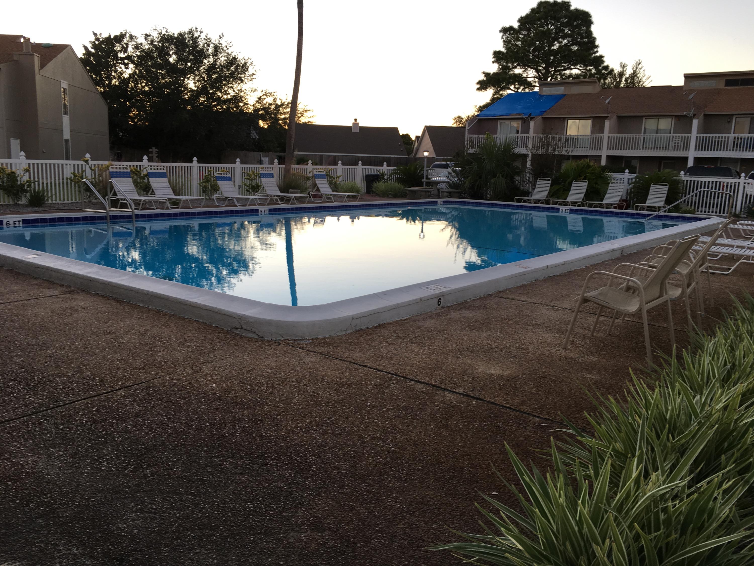 DESTIN RACQUET CLUB T/H - Residential