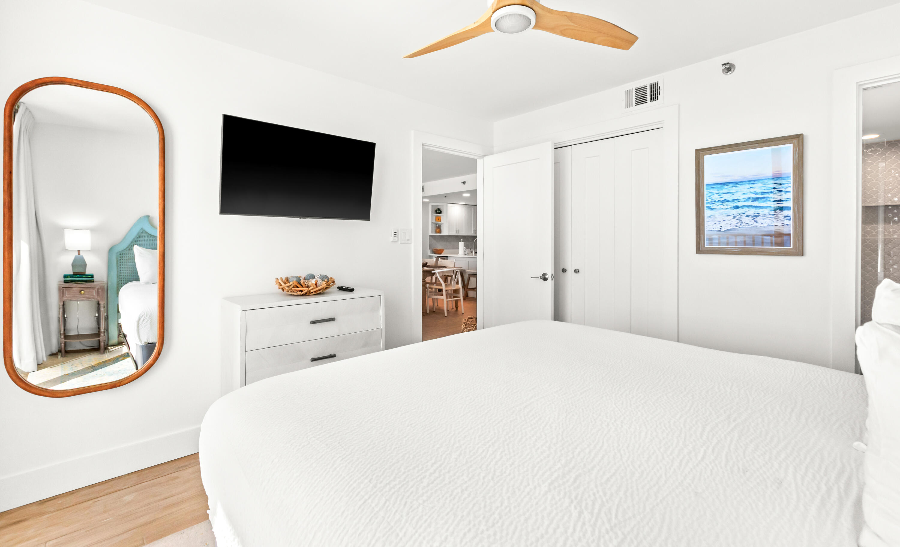 ONE SEAGROVE PLACE CONDOMINIUM - Residential