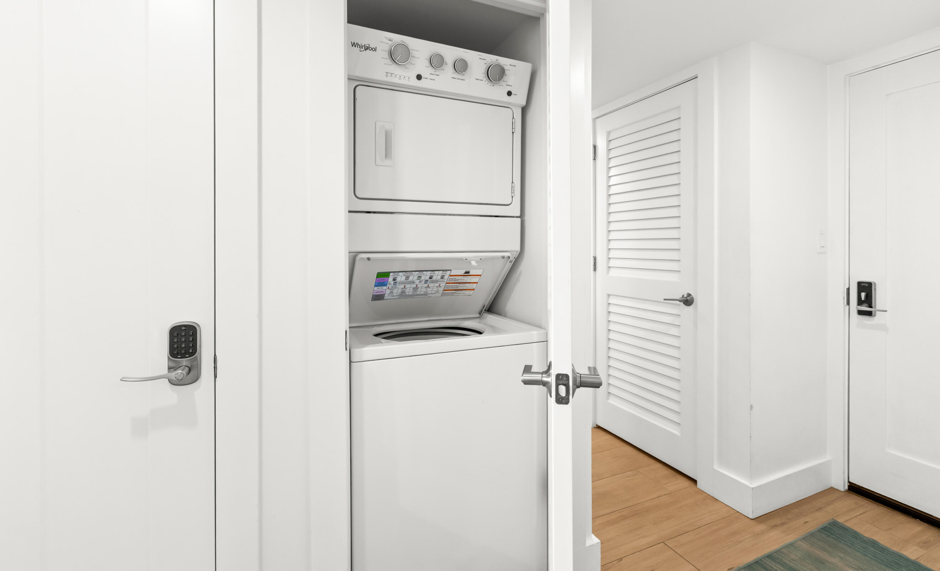 ONE SEAGROVE PLACE CONDOMINIUM - Residential