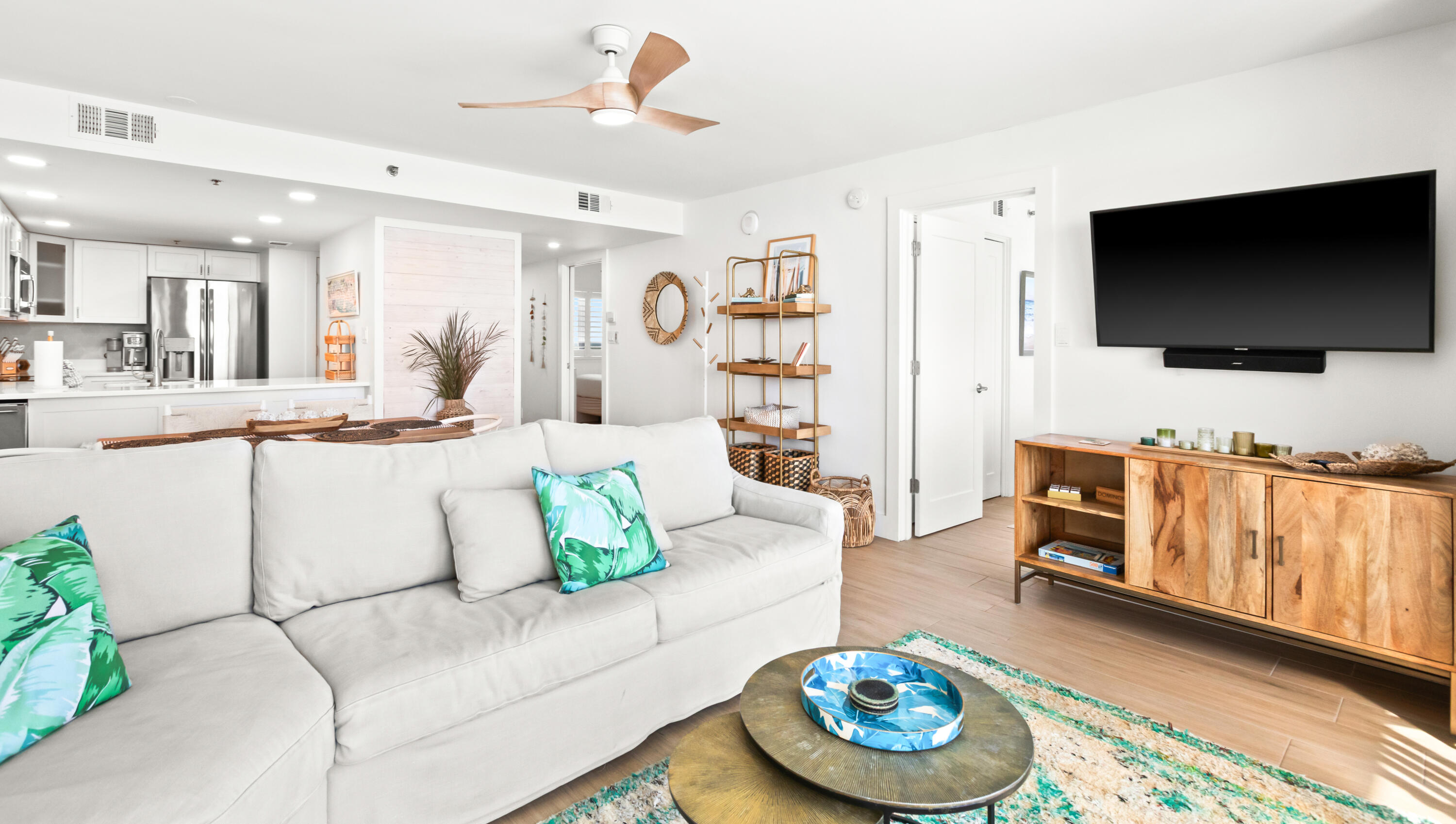 ONE SEAGROVE PLACE CONDOMINIUM - Residential