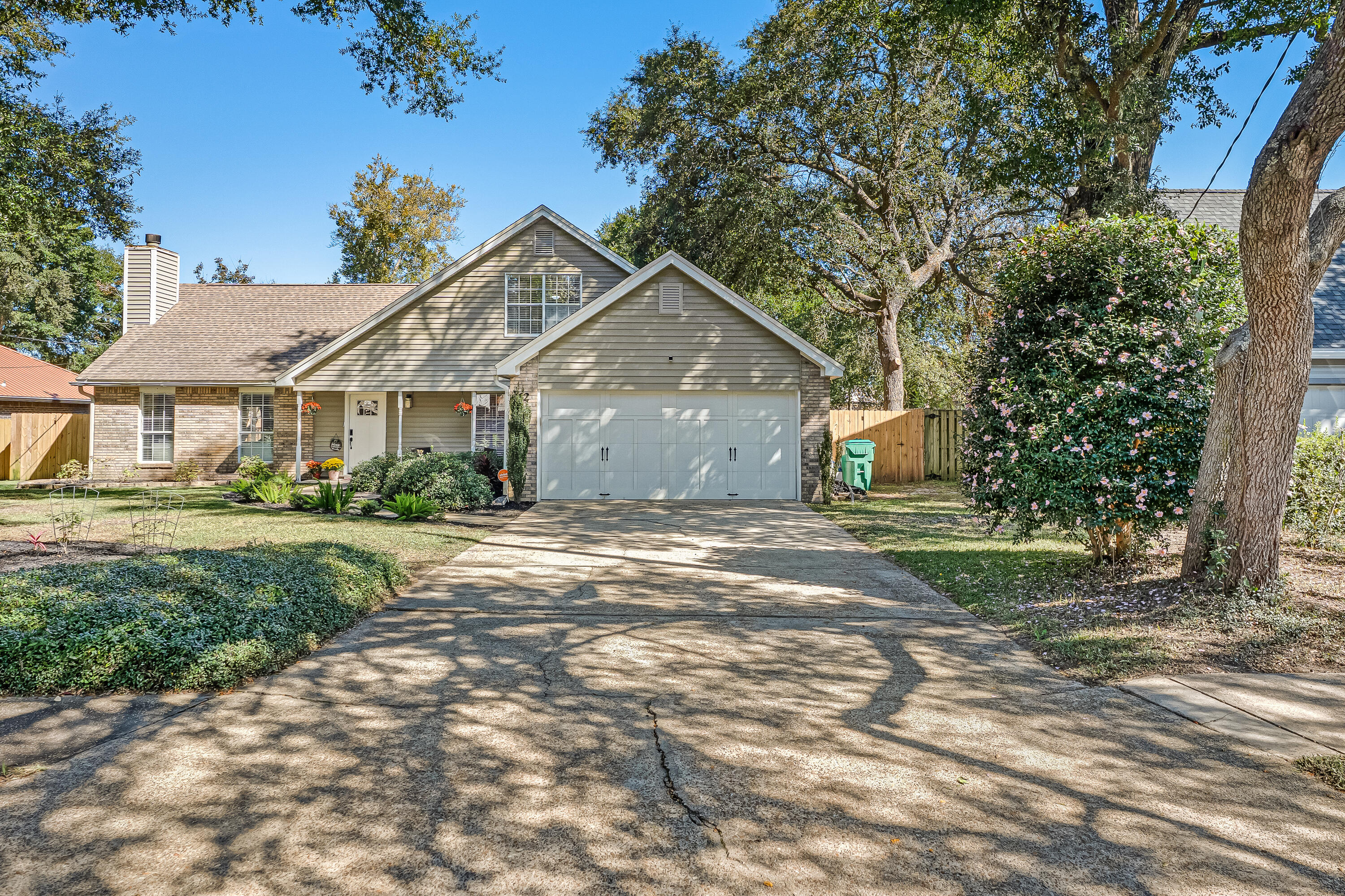 SHALIMAR PLANTATION - Residential