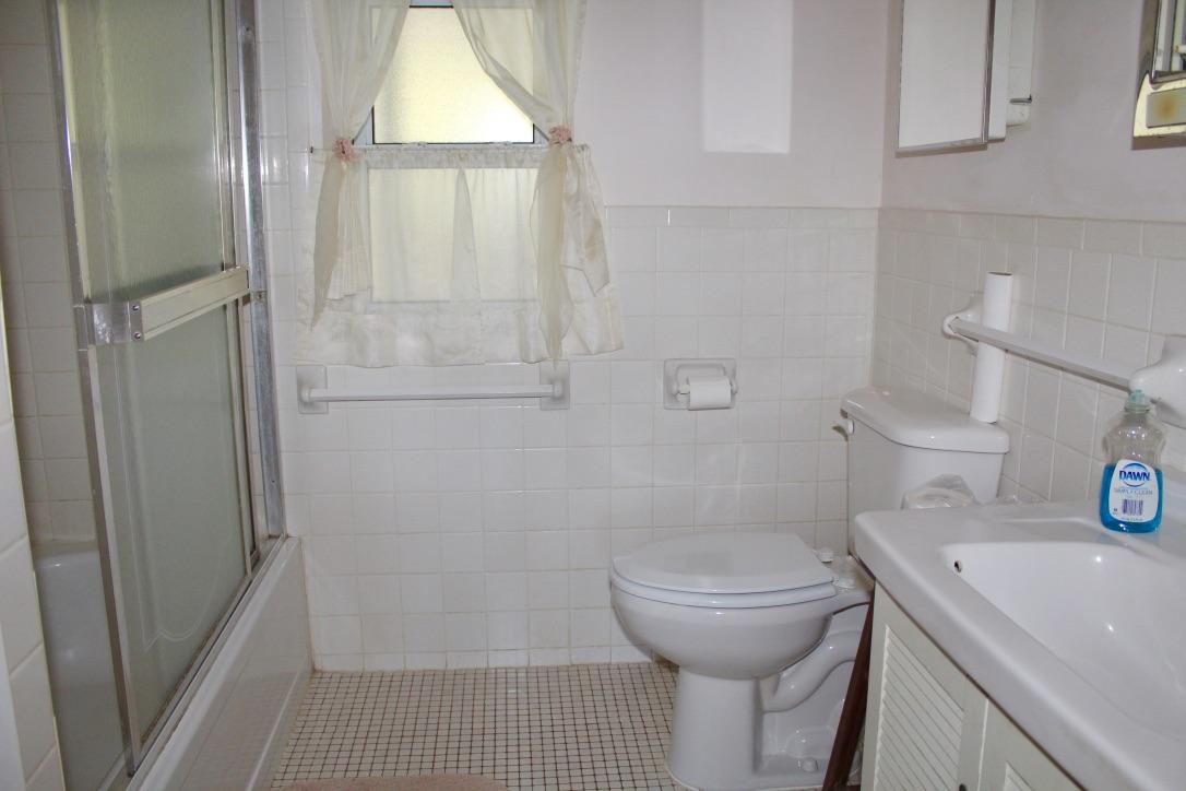 Lake Stanley & Back Lake - Residential