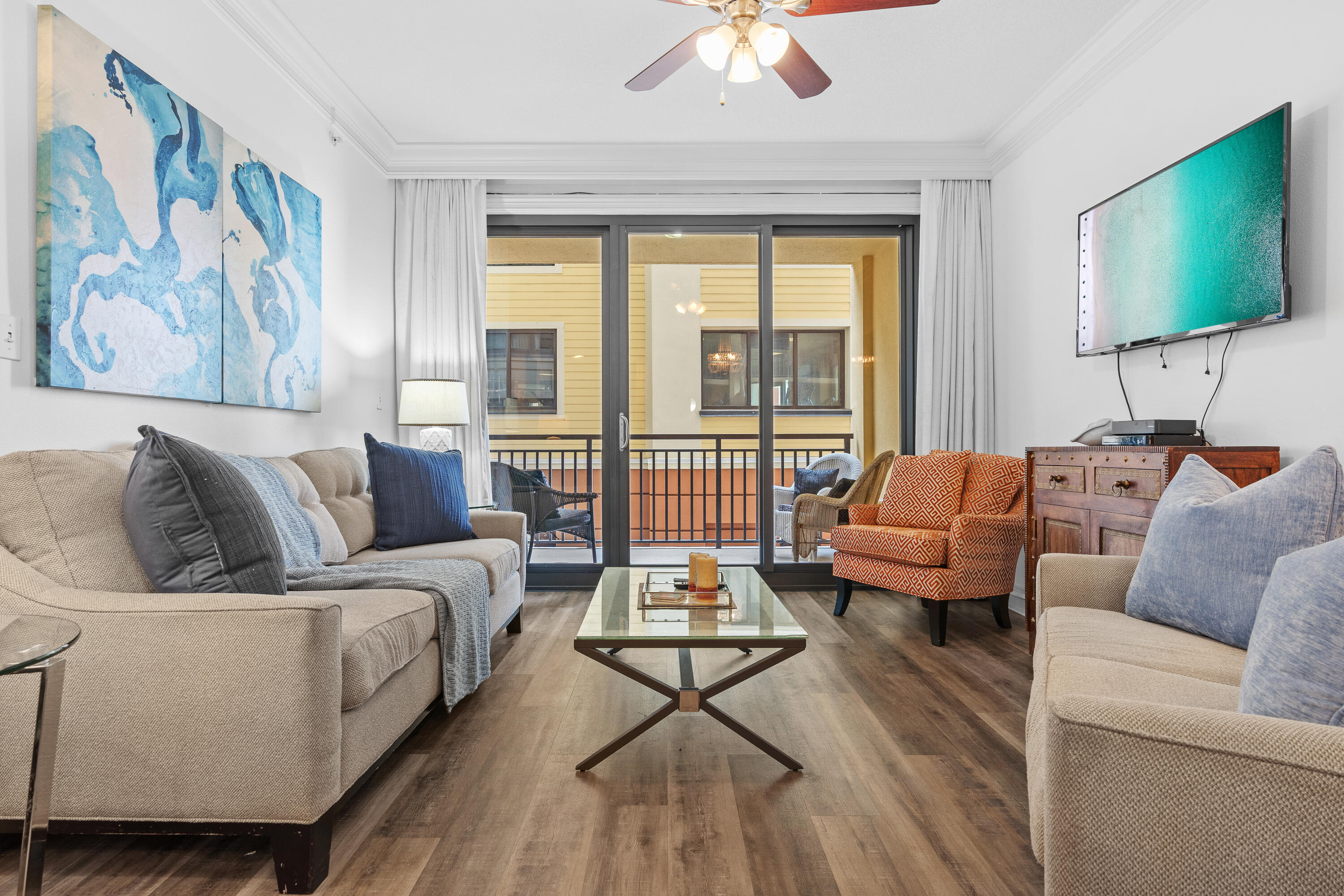 EMERALD GRANDE - Residential
