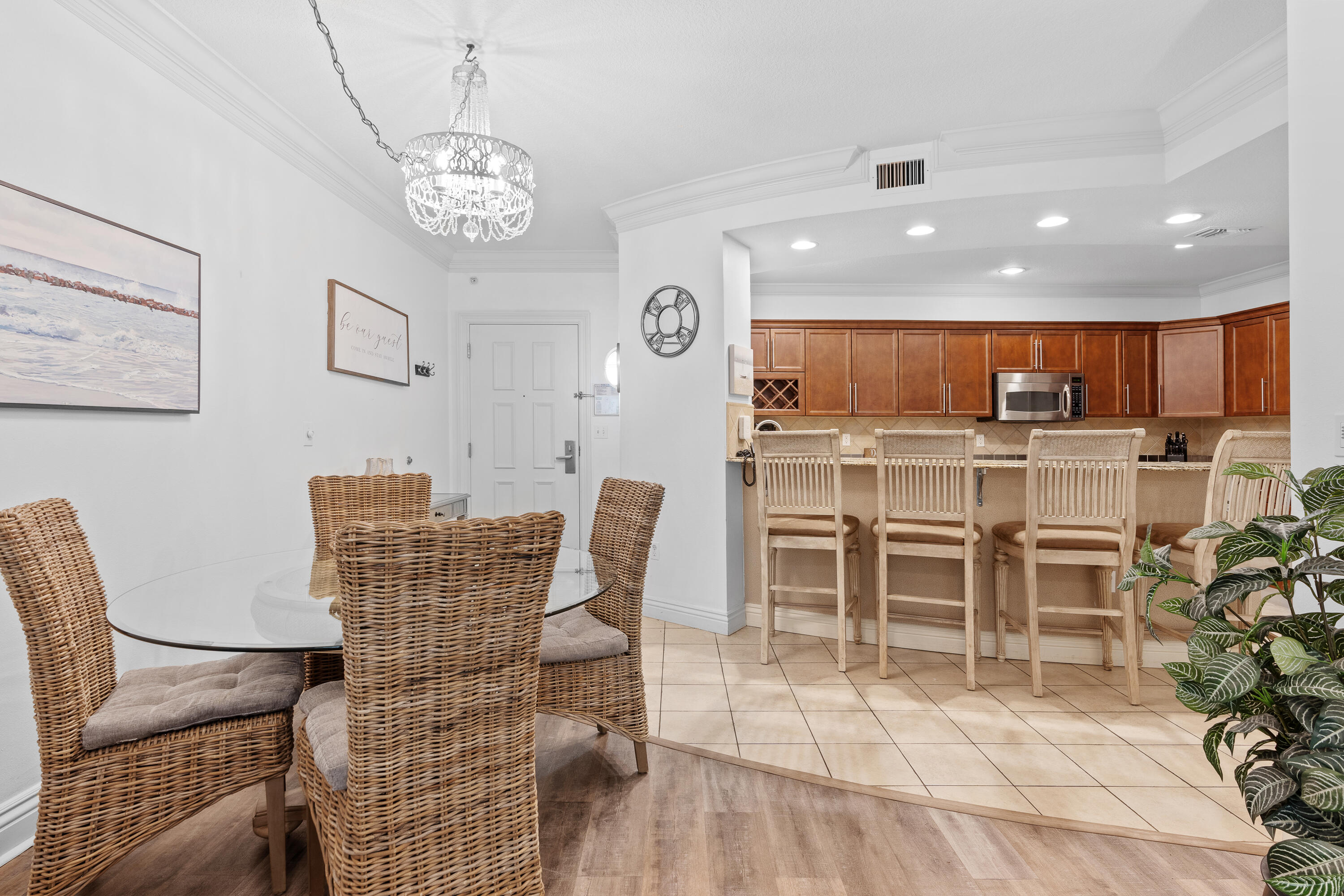 EMERALD GRANDE - Residential
