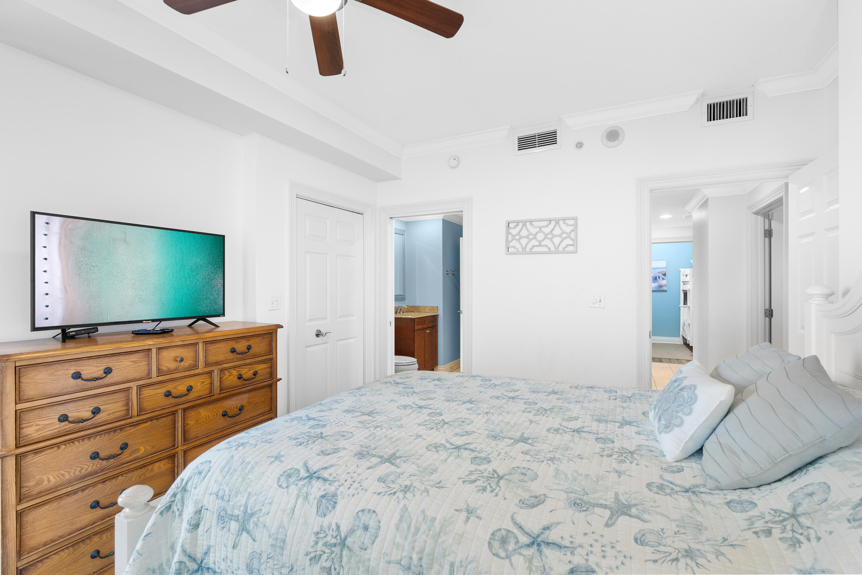 EMERALD GRANDE - Residential