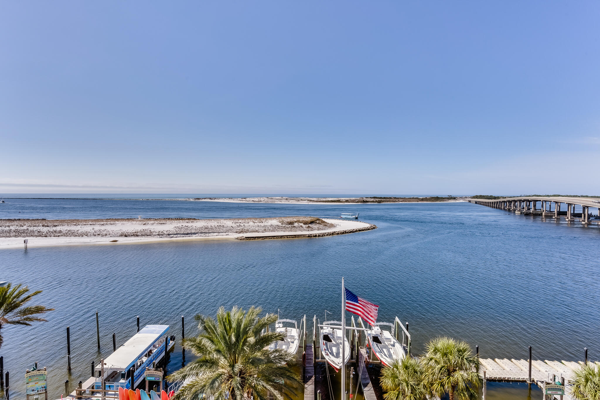 EMERALD GRANDE - Residential