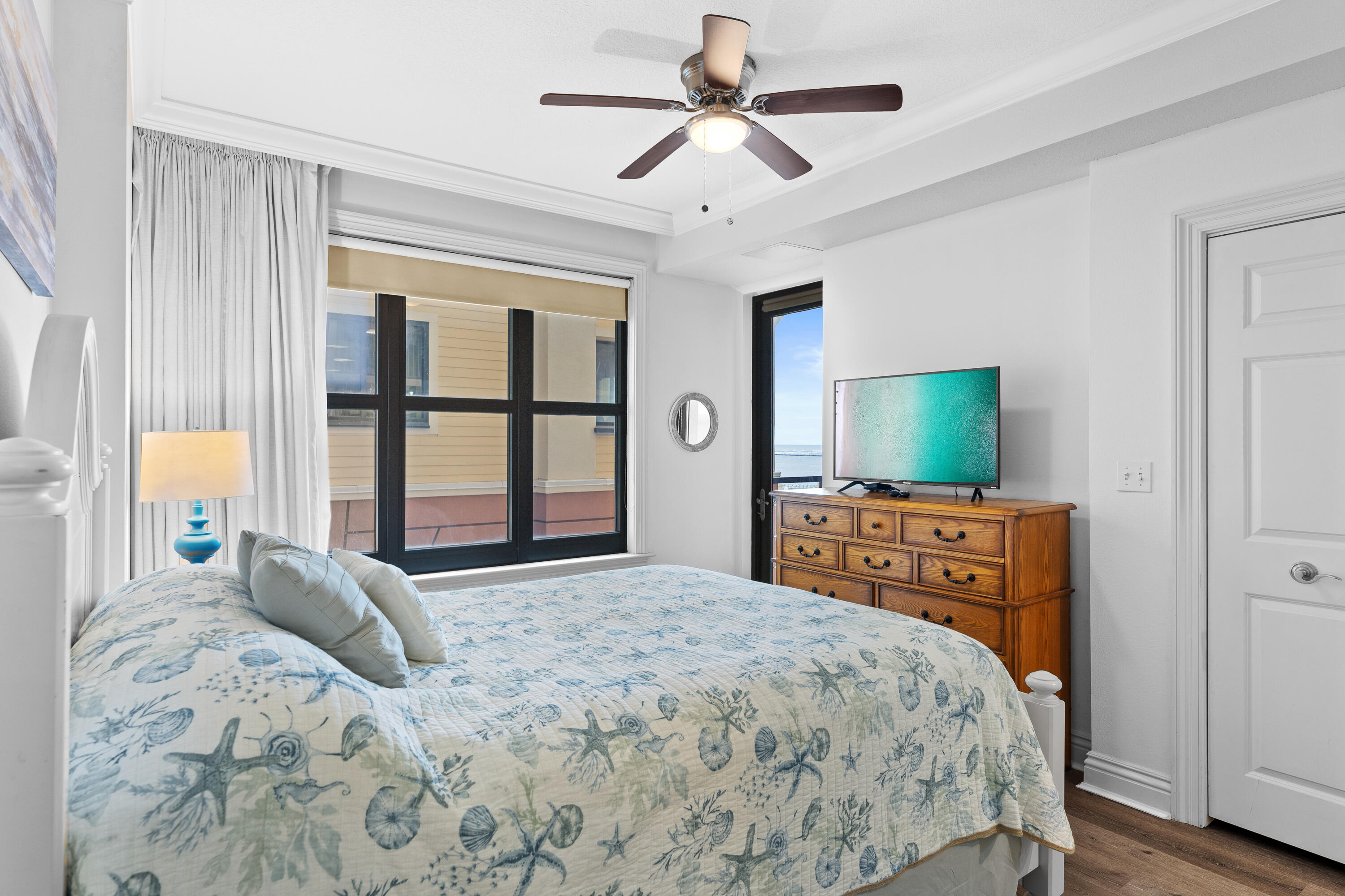 EMERALD GRANDE - Residential