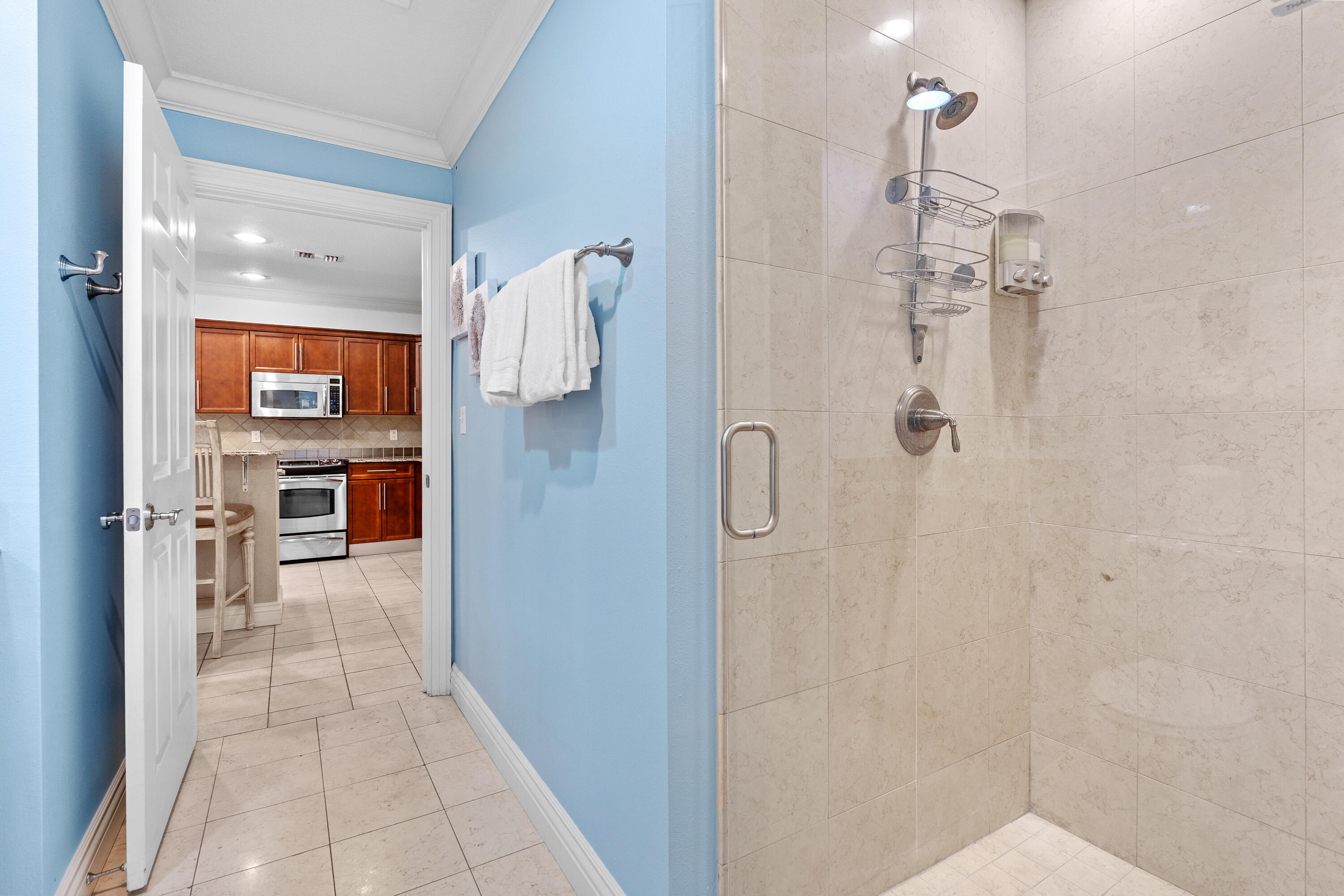 EMERALD GRANDE - Residential
