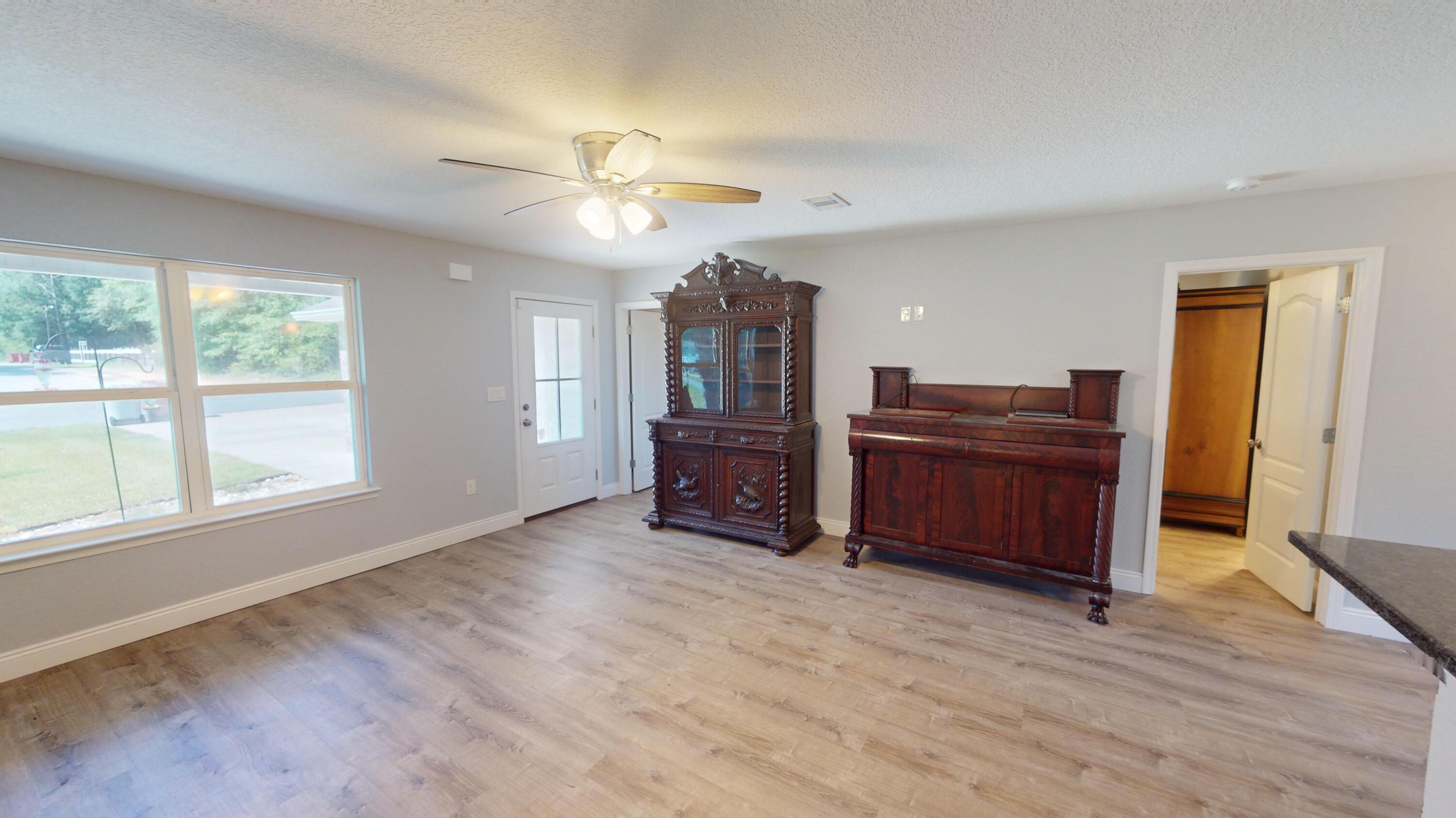 ROUNDUP VALLEY - Residential