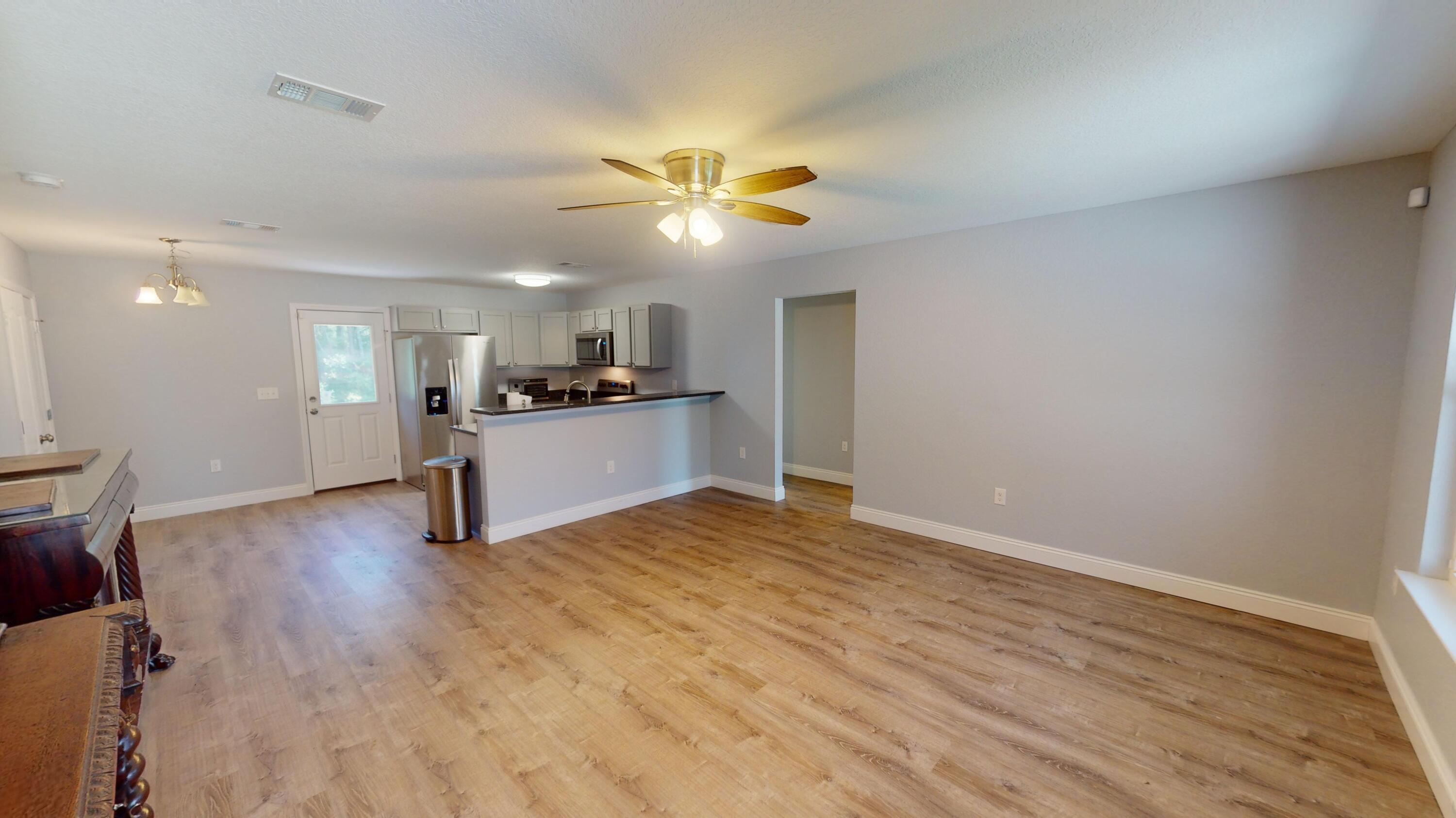 ROUNDUP VALLEY - Residential