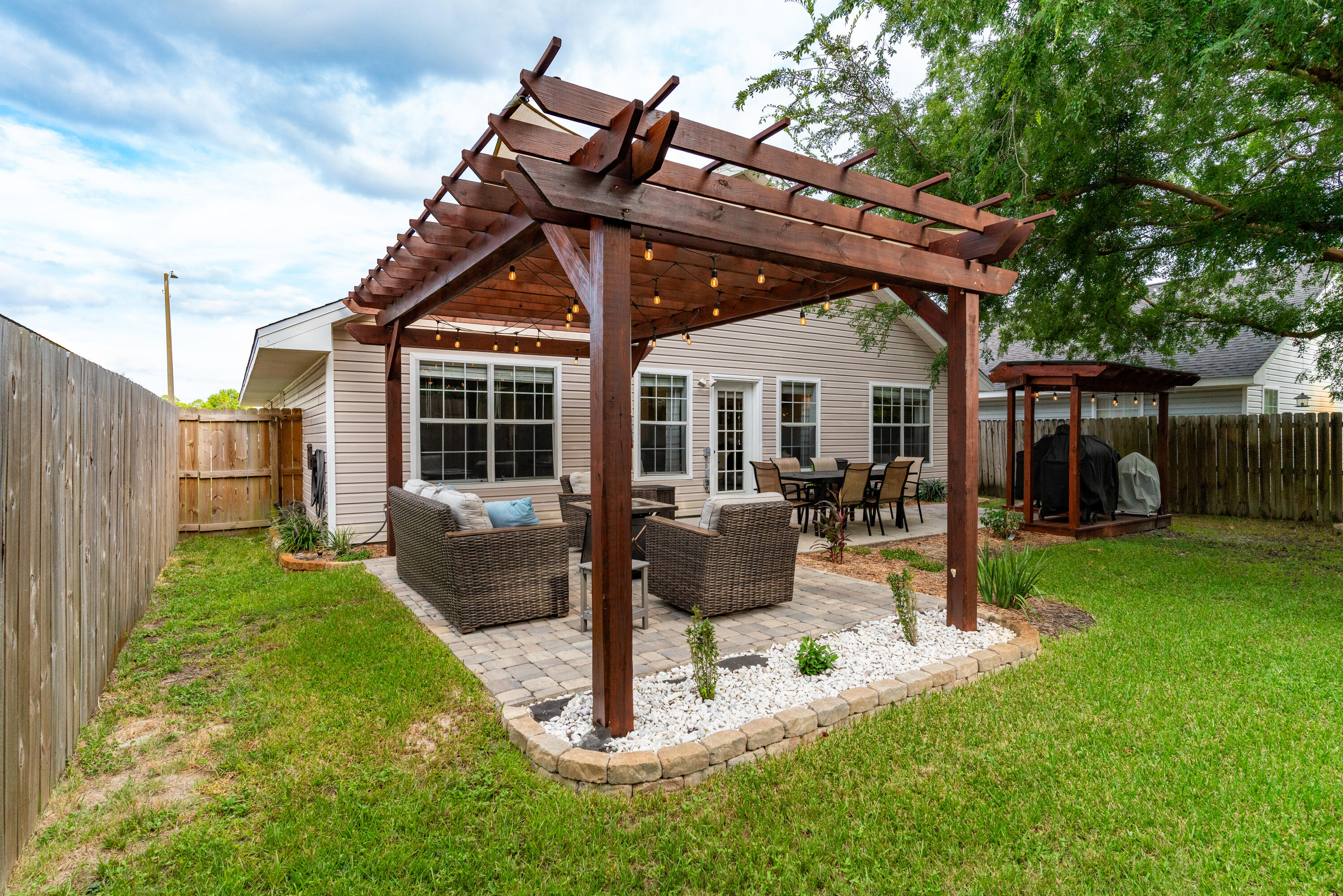 EMERALD VILLAGE S/D - Residential