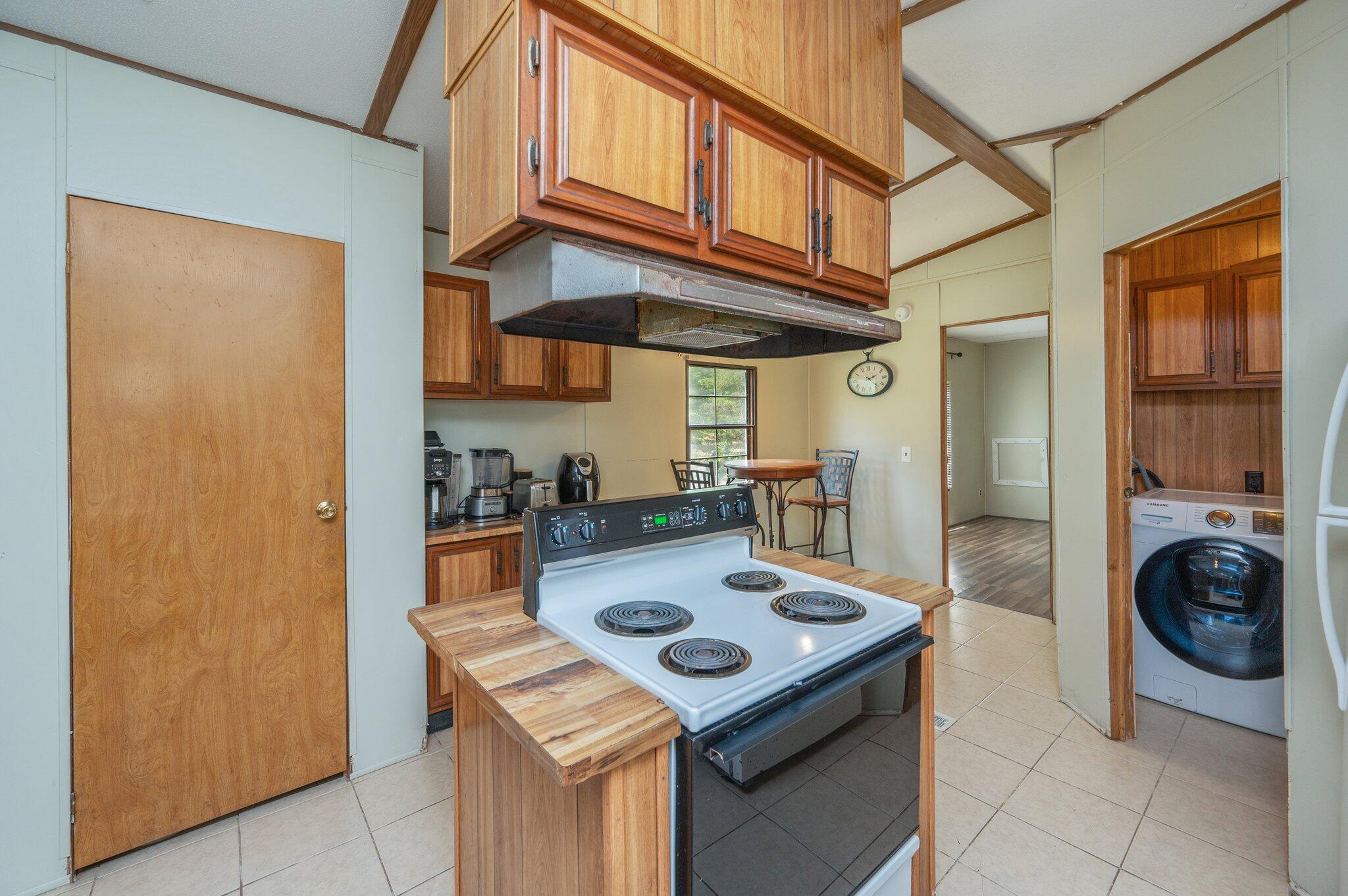 OAKWOOD HILLS - Residential