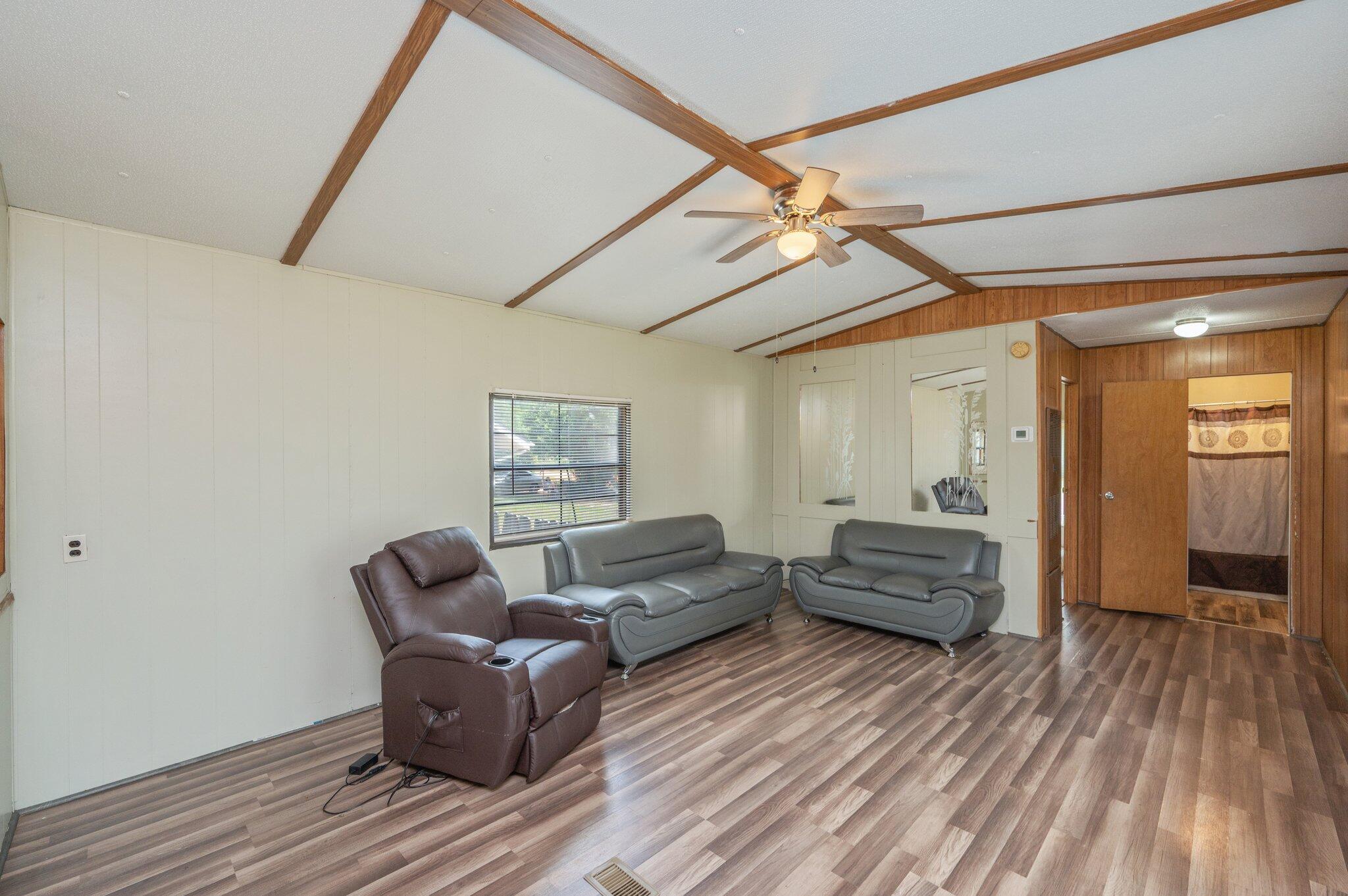 OAKWOOD HILLS - Residential