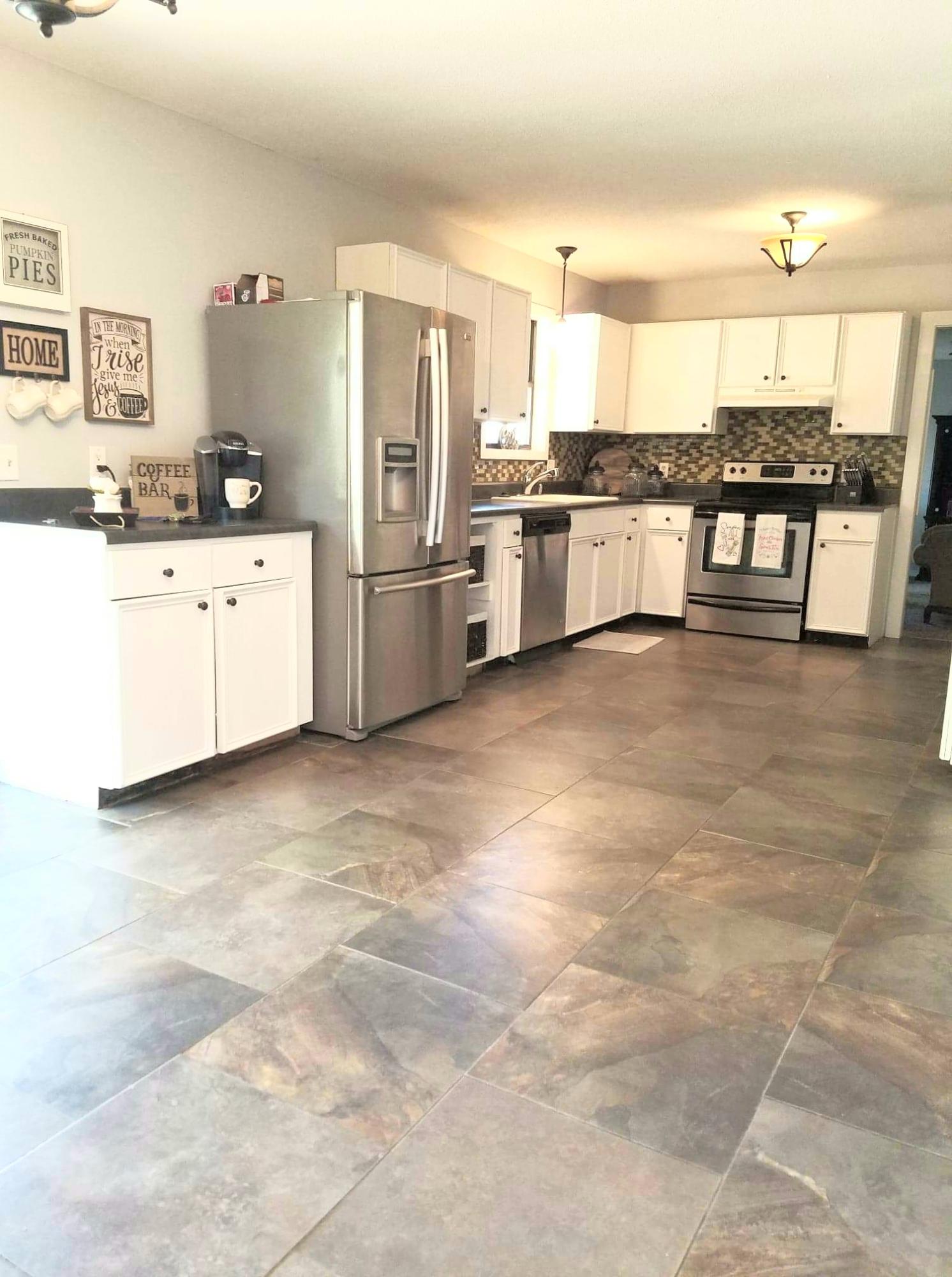 HILLTOP ACRES - Residential