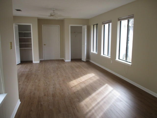 ROYAL OAK VILLAGE - Residential Lease