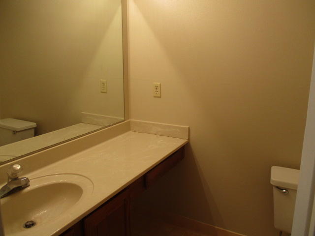 ROYAL OAK VILLAGE - Residential Lease