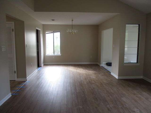 ROYAL OAK VILLAGE - Residential Lease