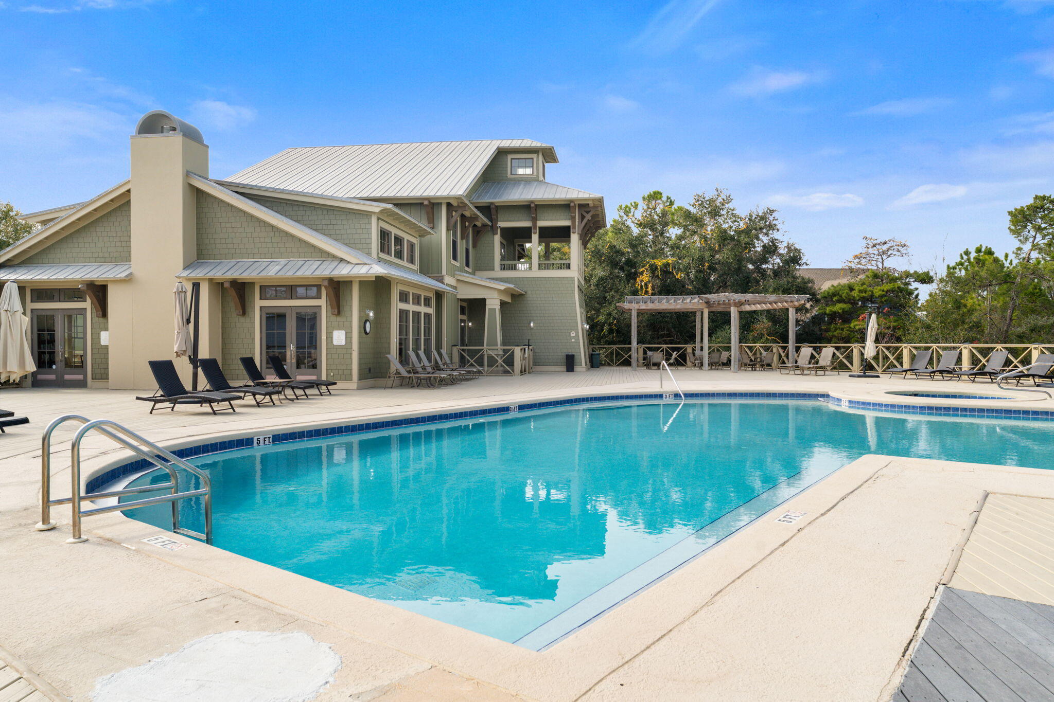 TURTLE COVE - Residential