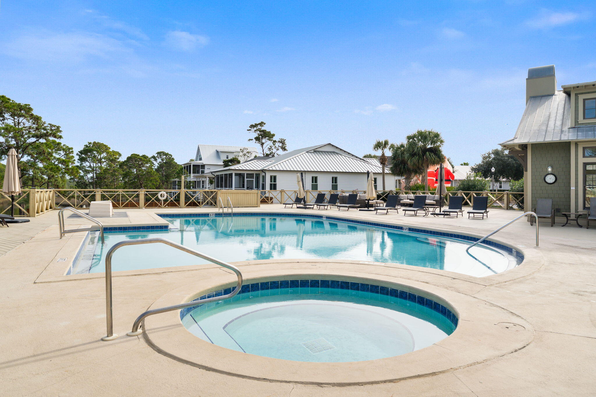 TURTLE COVE - Residential