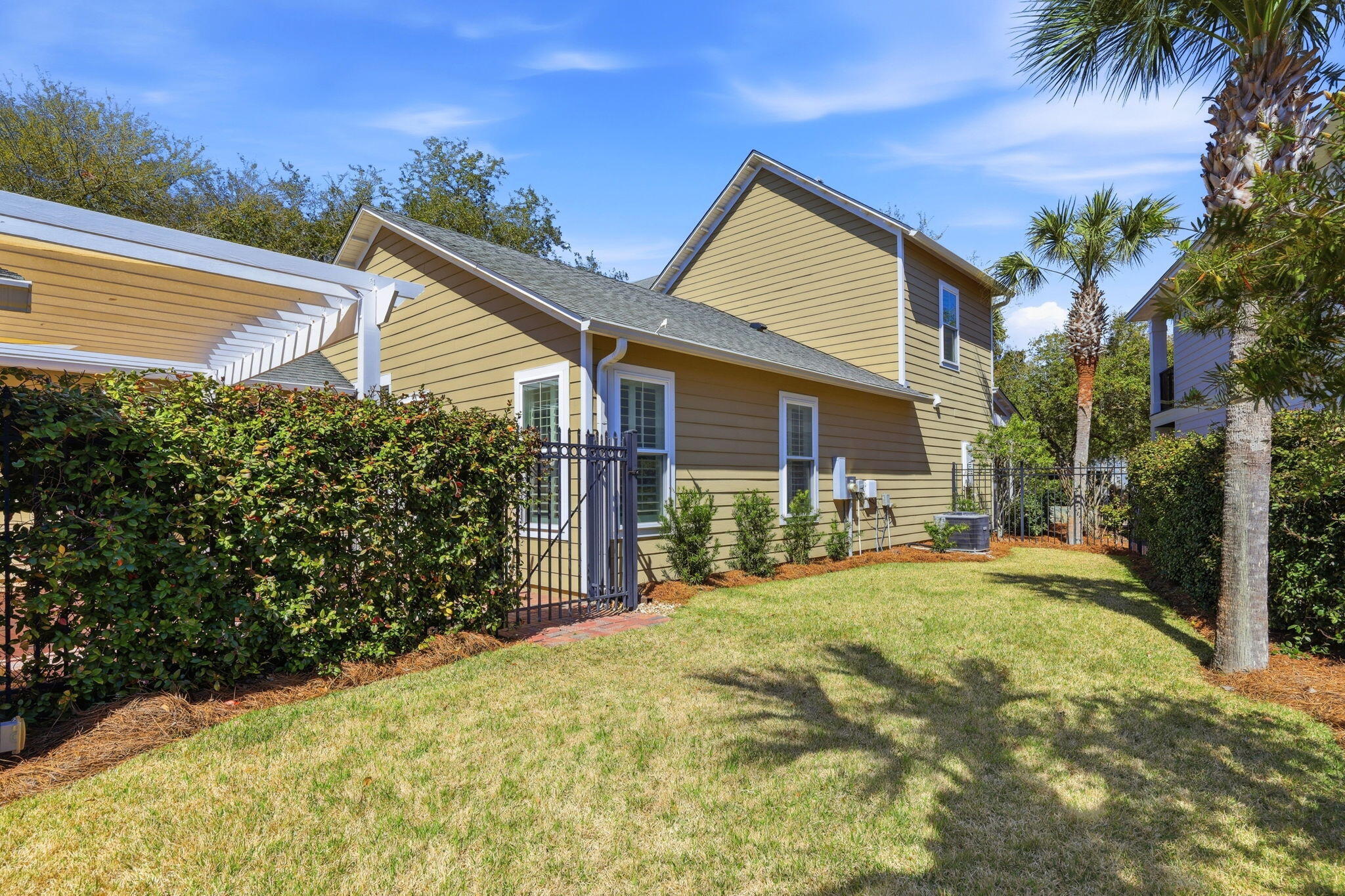 TURTLE COVE - Residential